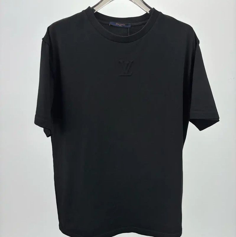Louis Vuitton Louis Vuitton Black XXL Men's T-Shirt 0089 Size US XXL / EU 58 / 5 - 1 Thumbnail