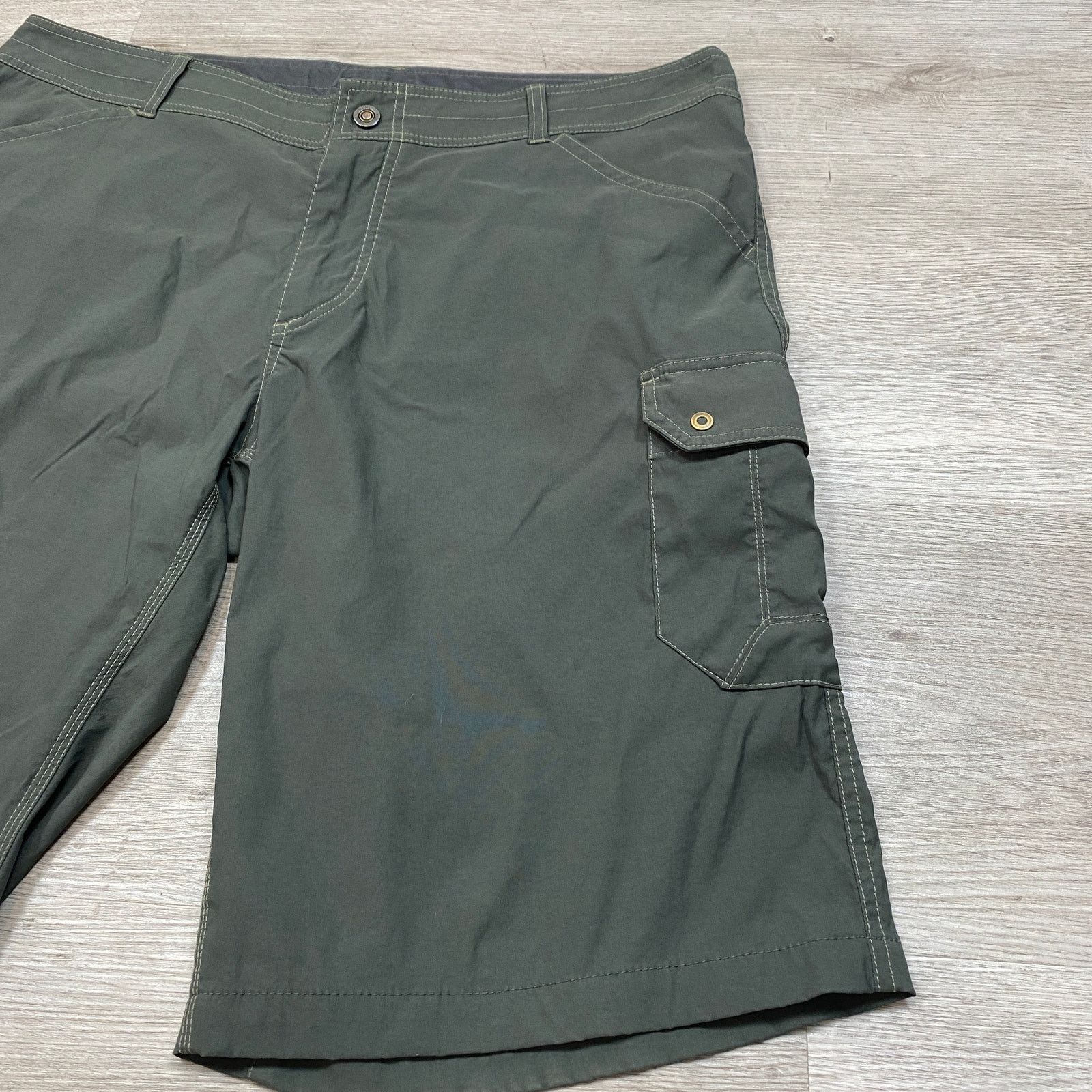 Kuhl Kuhl Outdoor Cargo Hiking 12" Shorts Men's 40 Gorpcore Size US 40 / EU 56 - 2 Thumbnail