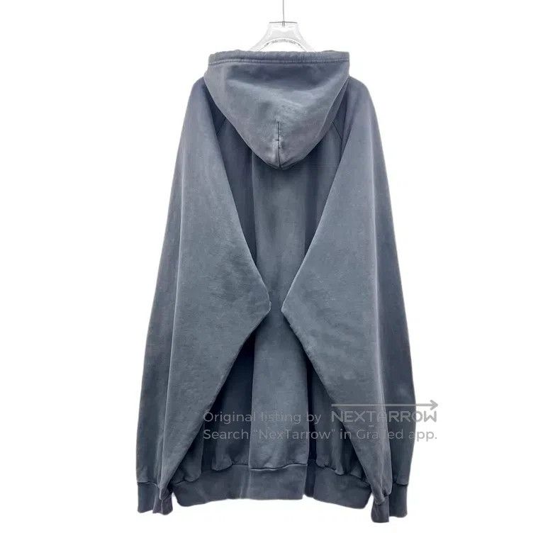 Balenciaga Balenciaga Gray logo embroidery cotton hooded drawstring l Size US L / EU 52-54 / 3 - 2 Thumbnail