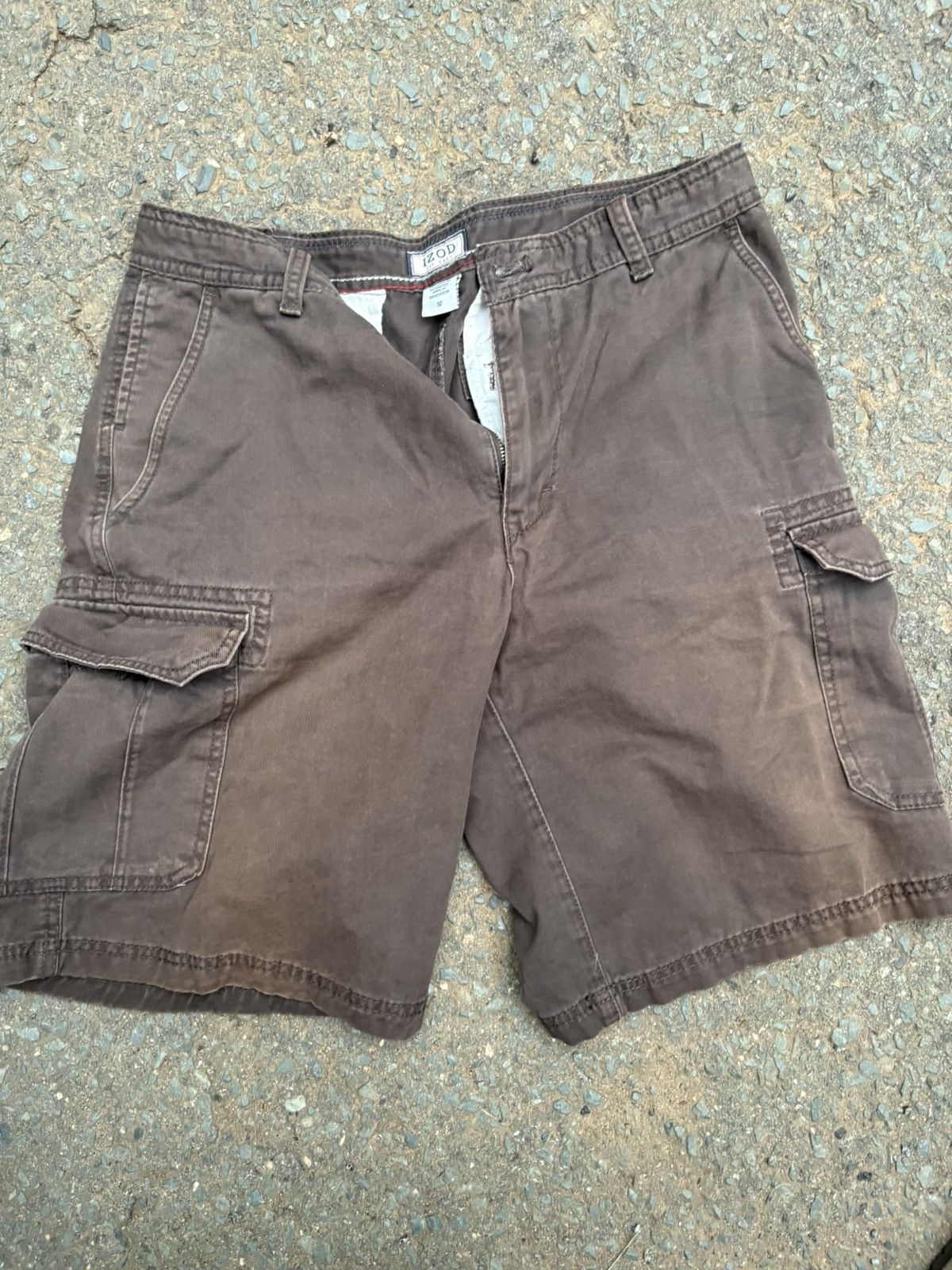 Izod Brown izod cargo shorts Size US 32 / EU 48 - 2 Thumbnail