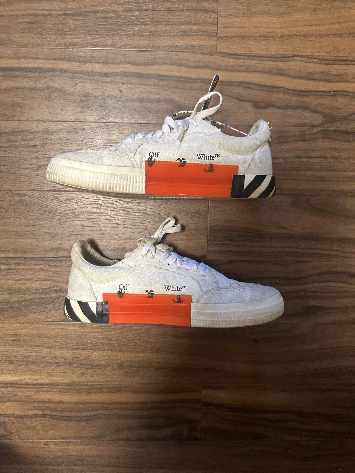 Off-White × Virgil Abloh Off White “Vulcanized” Low-Top Sneakers Size US 11 / EU 44 - 2 Thumbnail