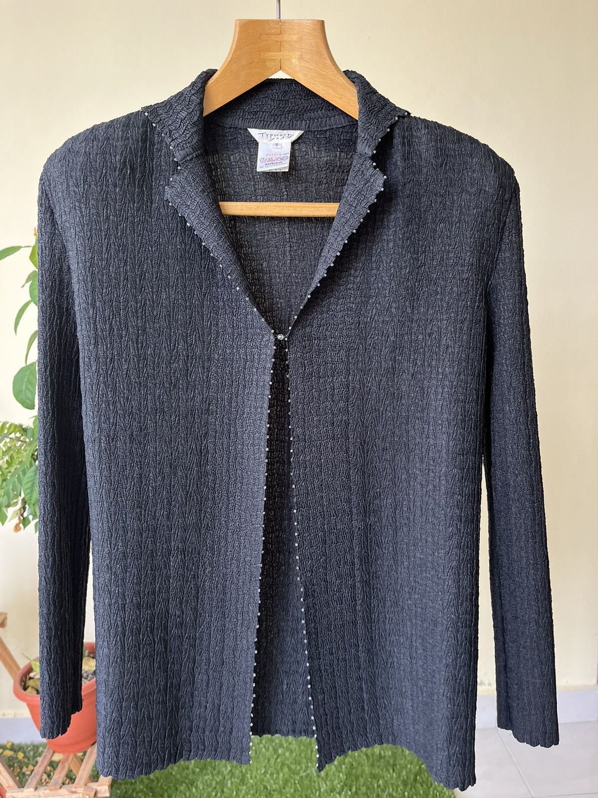 【最終価格】ISSEY MIYAKE  PLEATS PLEASEジャケット PLEATS PLEASE ISSEY MIYAKE Grey Buttoned Jacket — UTMOSTATTIRE