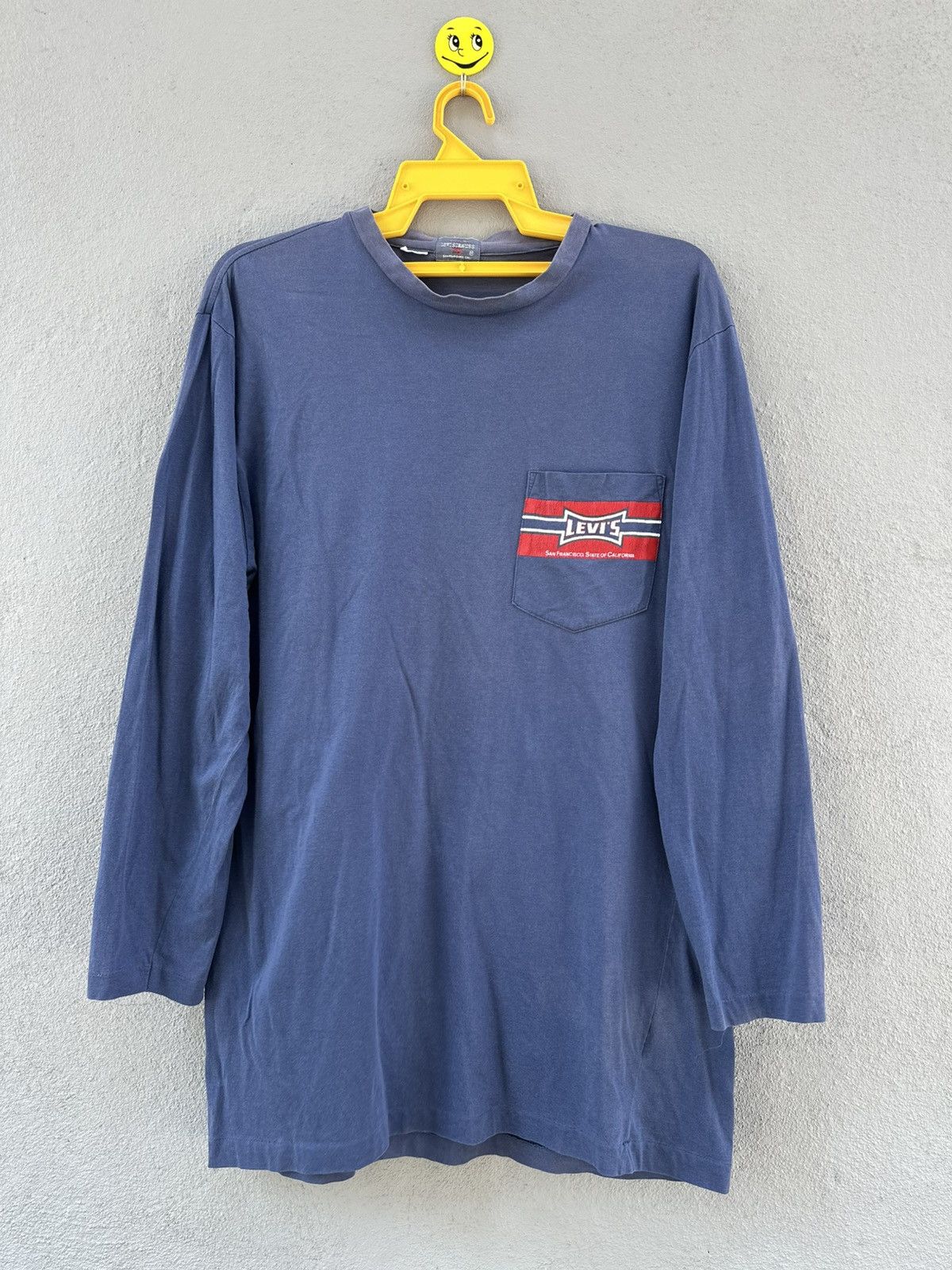 Levi's Vintage Clothing Thrashed Vintage 90s Levis Pocket Long Sleeve Sun Faded Tee Size US M / EU 48-50 / 2 - 2 Thumbnail