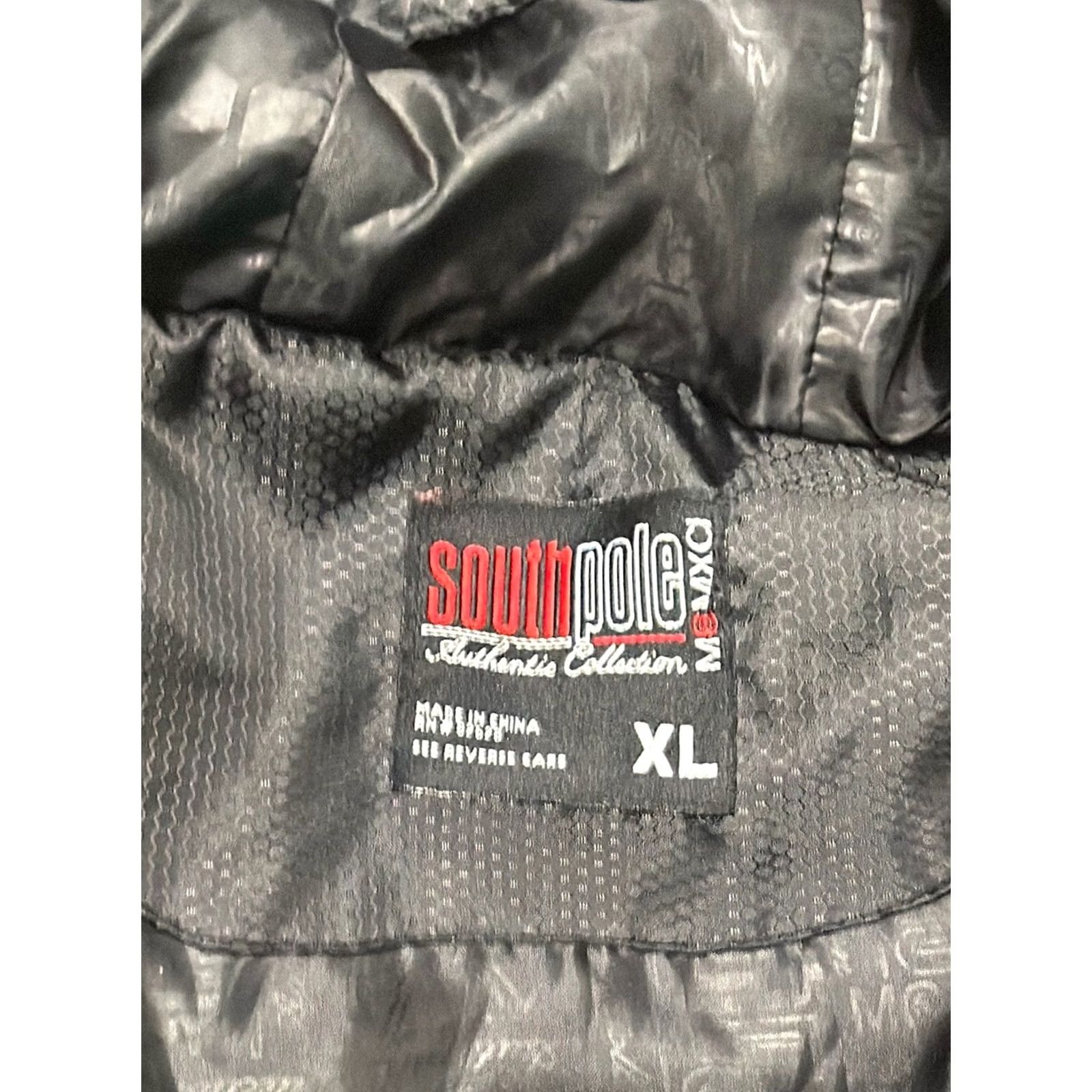Southpole VINTAGE Southpole Puffer Jacket Men XL Black Zip Hooded Down 90s Hip Hop EUC Size US XL / EU 56 / 4 - 3 Thumbnail