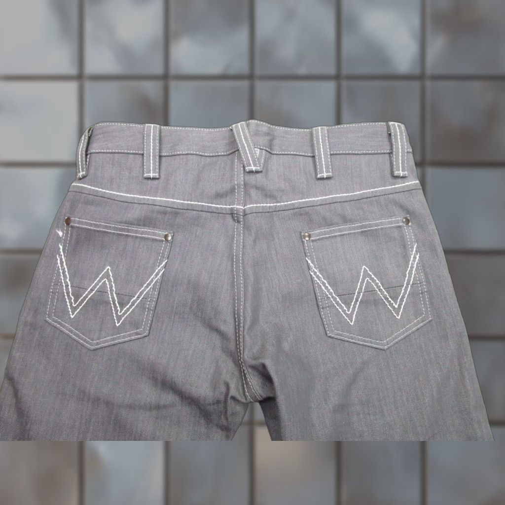 Wrangler Wrangler Jeans Mens 32x32 Gray Raw 2R Slim Straight Denim Pants Made in Poland Size US 32 / EU 48 - 1 Thumbnail