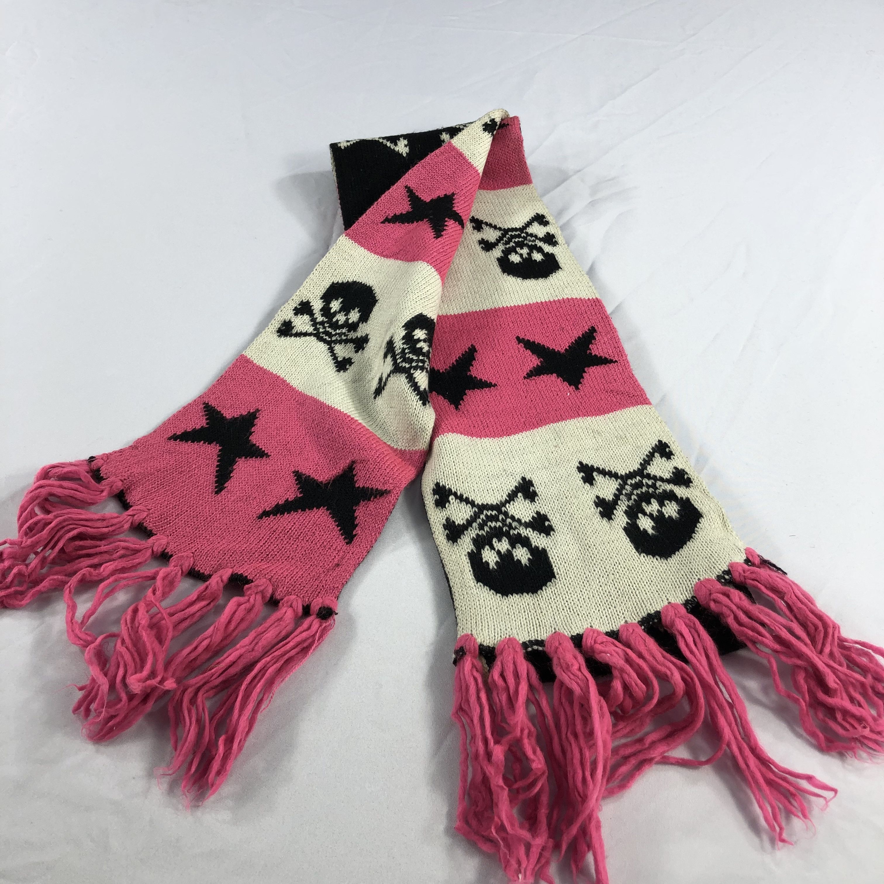 Seditionaries Skull and Crossed Bones Wool Scarf Muffler V992 Size ONE SIZE - 4 Thumbnail