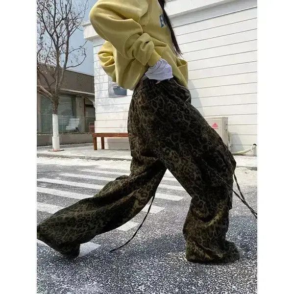 VIBE Retro leopard print paratrooper multi-pocket cargo trousers Size US 28 / EU 44 - 6 Thumbnail
