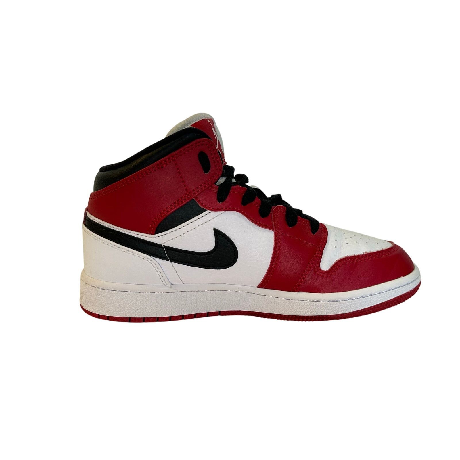 Jordan Brand Nike Air Jordan 1 Retro Mid OG Chicago Size 4.5y Size US 5 / EU 37 - 6 Thumbnail