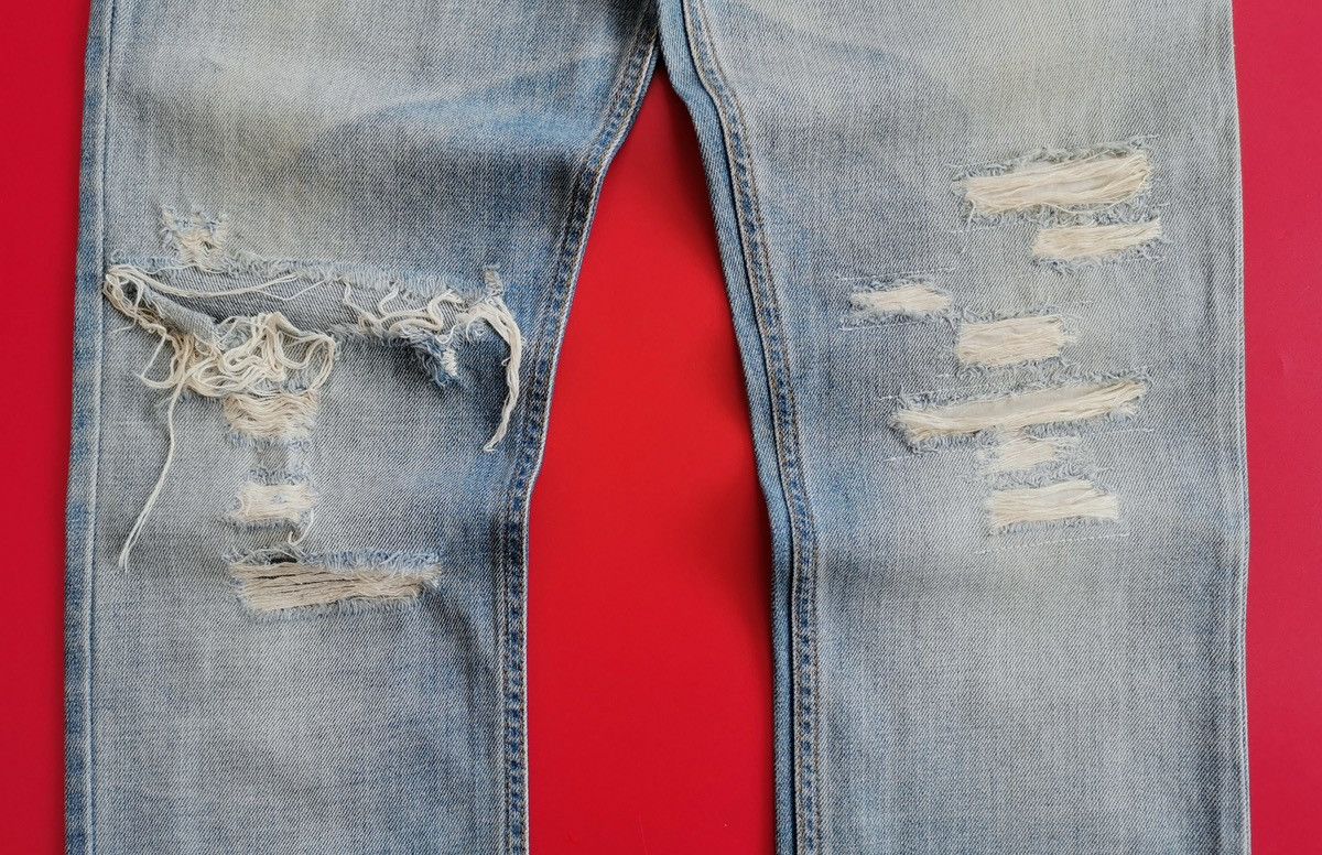 Dolce & Gabbana Thrashed Vintage 00s D&G Distressed Repair Denim Jeans Size US 30 / EU 46 - 3 Thumbnail