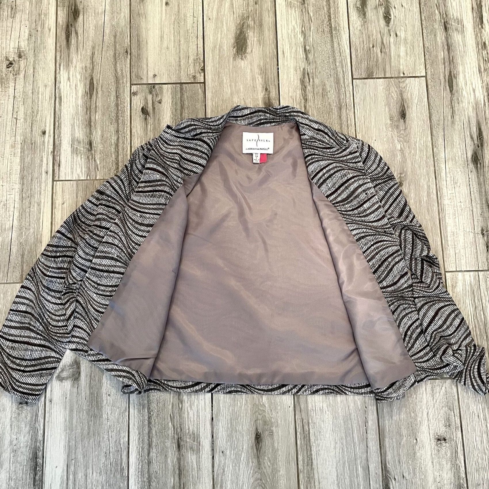 Adrianna Papell VINTAGE Adrianna Papell Safe silk Top size 6 stripes waves blazer Shirt Women Size M / US 6-8 / IT 42-44 - 6 Thumbnail