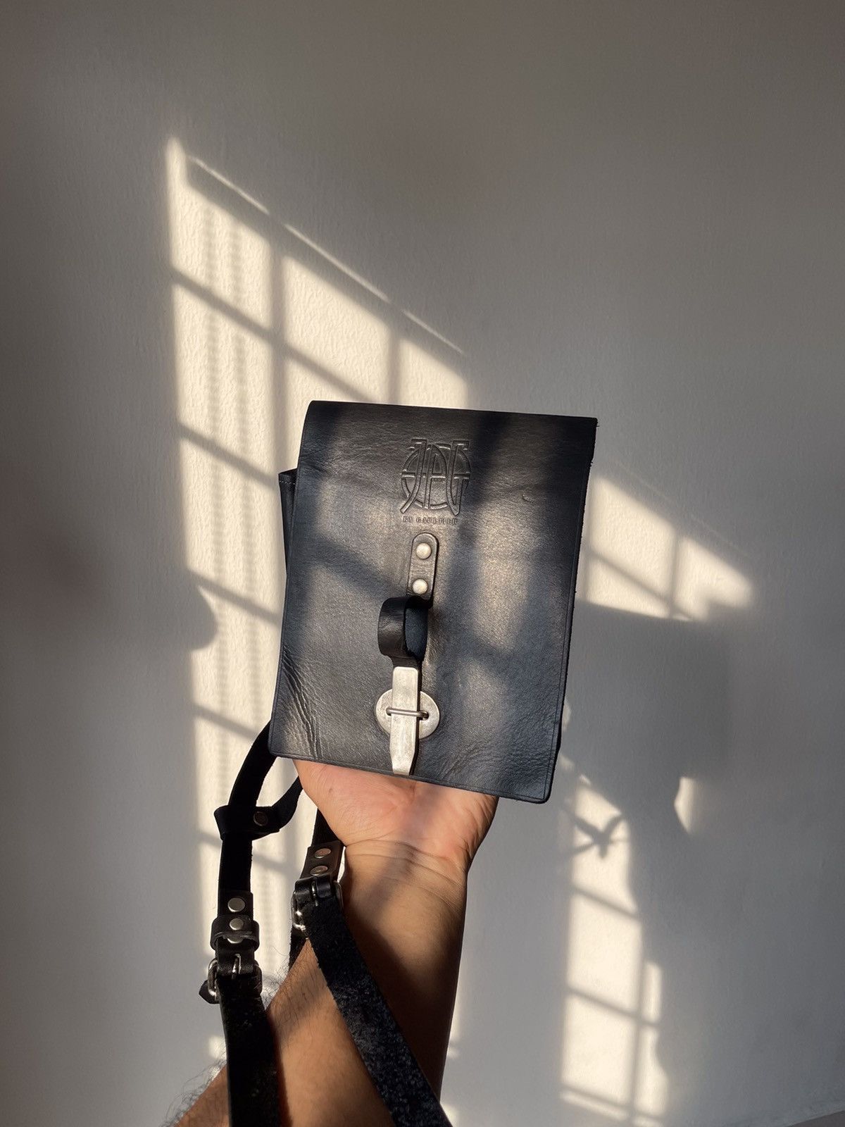 Jean Paul Gaultier 2000s Jean Paul Gaultier Bondage Sling Bag Size ONE SIZE - 4 Thumbnail