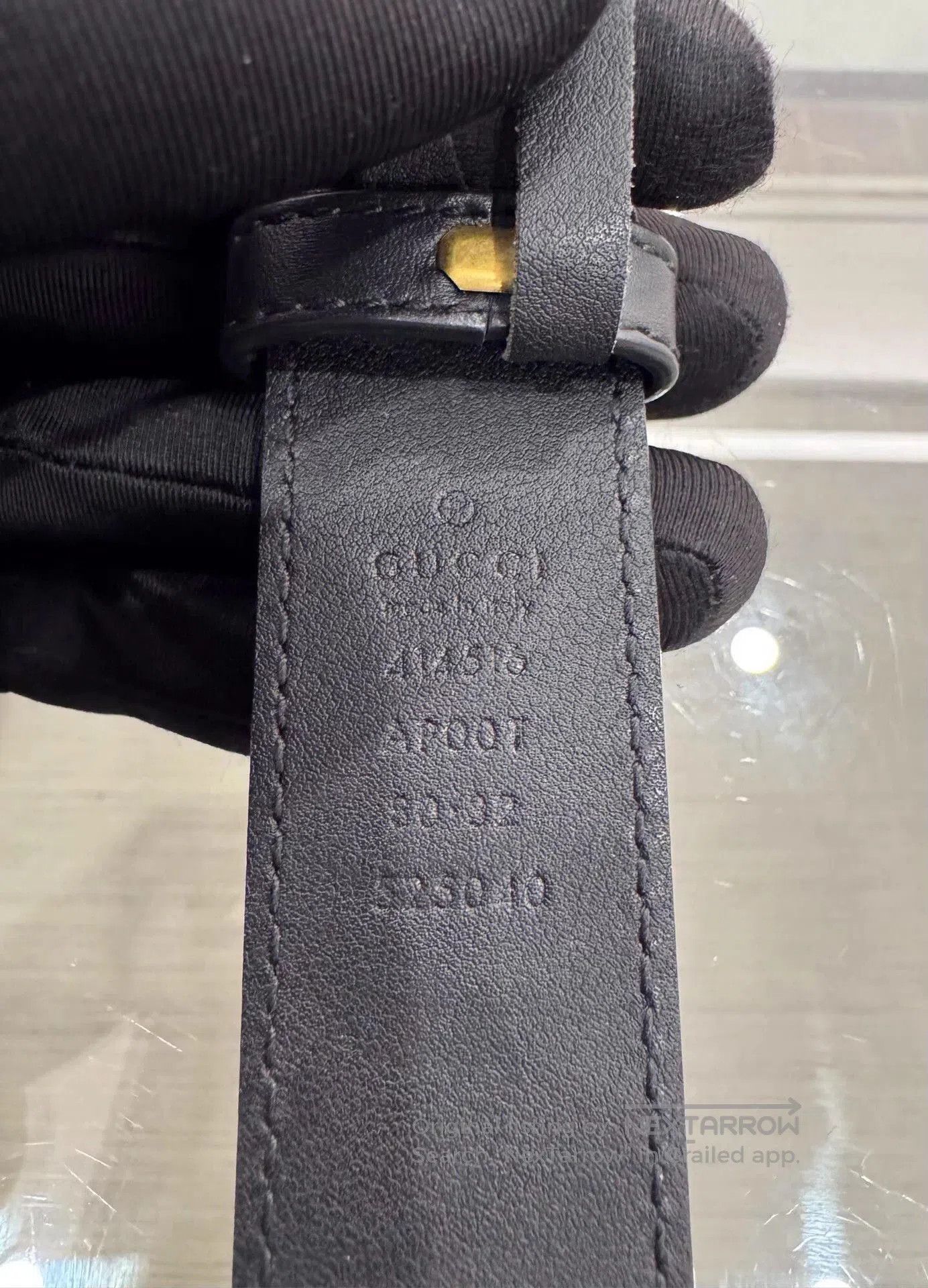 Gucci Black Leather Belt with Gold Interlocking Buckle. Size ONE SIZE - 9 Thumbnail