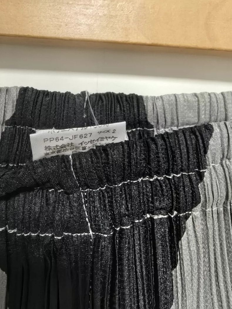 Issey Miyake Issey Miyake size:2 Black diamond-patterned trousers Size 23" - 4 Thumbnail