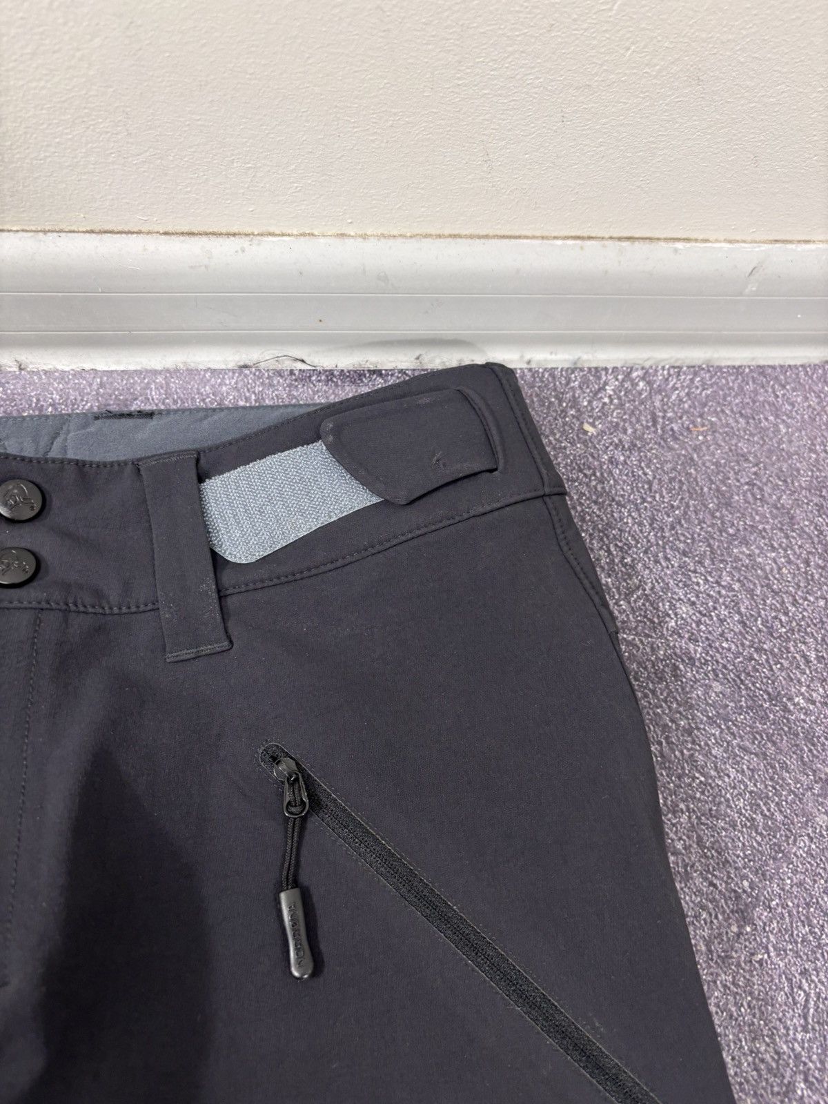 Norrona Norrona Men’s Svalbard Flex1 Caviar Black Outdoor Pants Size US 30 / EU 46 - 12 Thumbnail