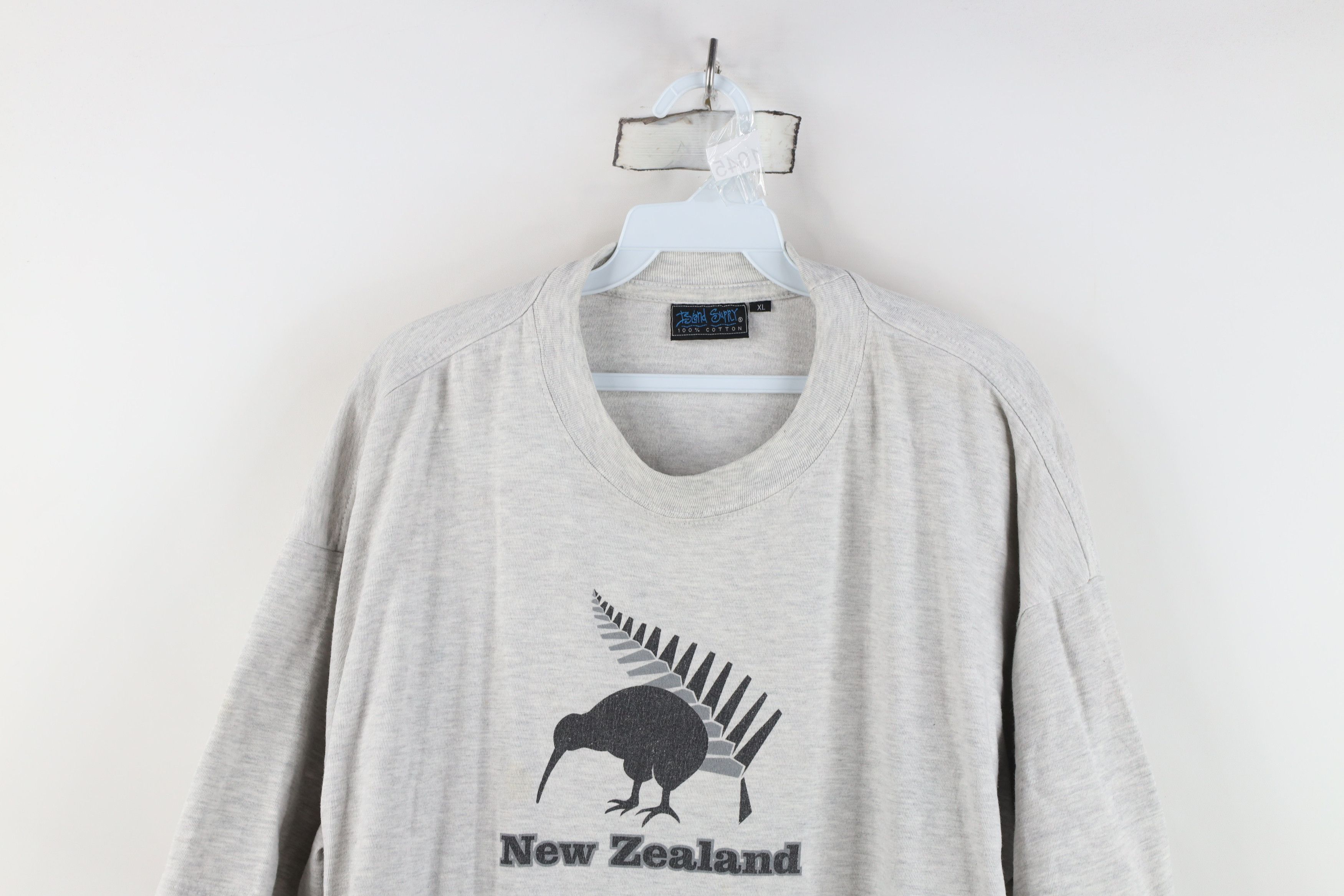 Vintage Vintage 90s Streetwear Heavy New Zealand Kiwi Bird T-Shirt Size US XL / EU 56 / 4 - 2 Thumbnail