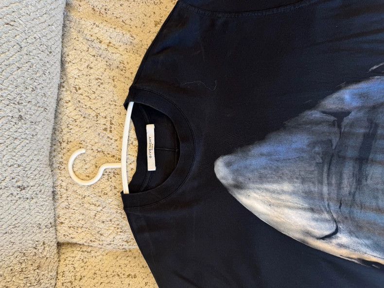 Givenchy Givenchy Shark short-sleeve T, oversize style. Size US XXS / EU 40 - 2 Thumbnail