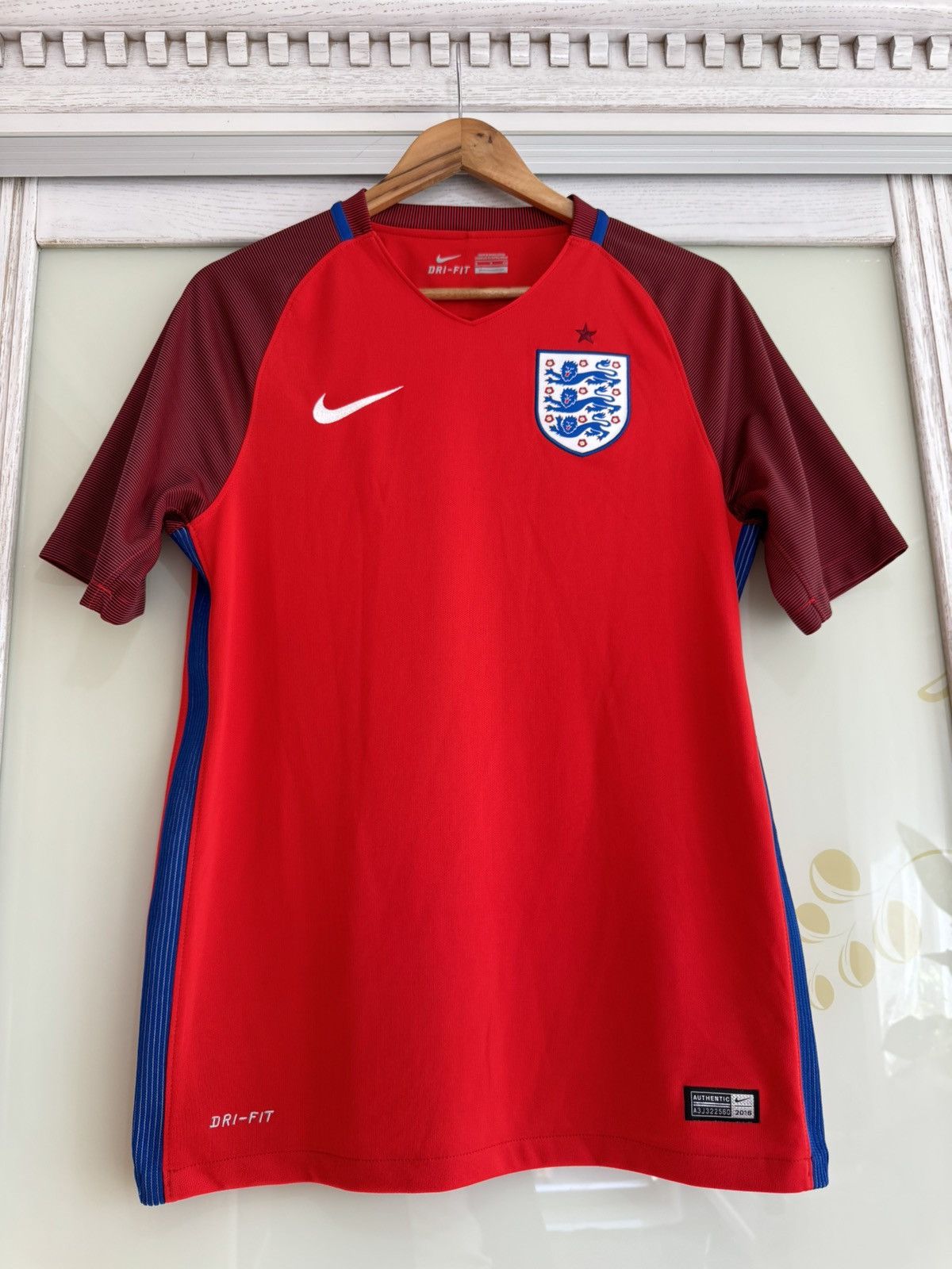 Nike England 2016-2017 Away Soccer Jersey Football Kit Shirt Size US S / EU 44-46 / 1 - 5 Thumbnail