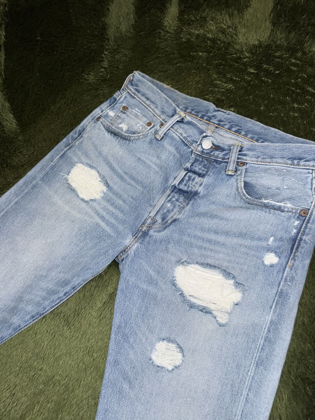 Levi's [W30/L30] Levi’s 501 Distressed Light Indigo Denim Pants Size US 30 / EU 46 - 2 Thumbnail
