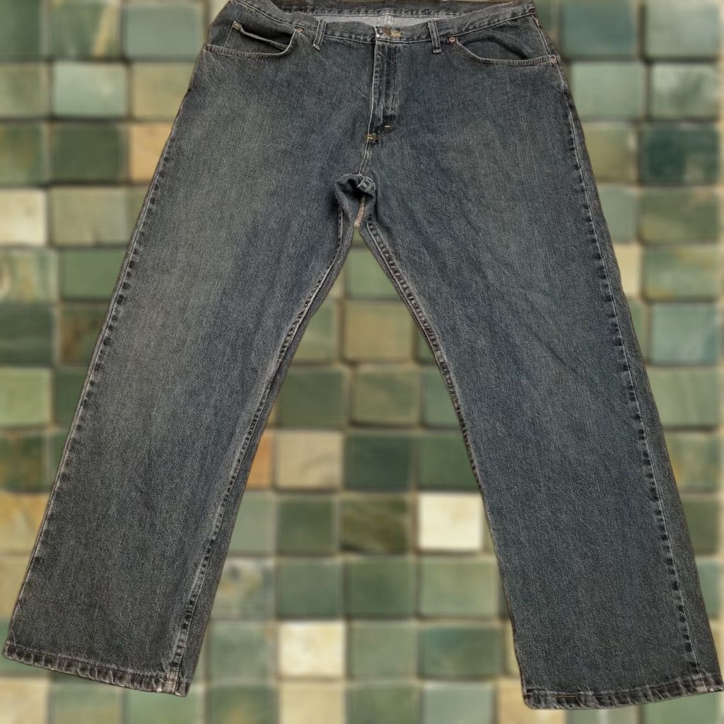 Wrangler Wrangler Jeans Mens 40x32 Blue Denim Premium Quality 100% Cotton Ranch Farm Work Jeans 40 Regular Blue 90s American USA Mens Size US 40 / EU 56 - 1 Thumbnail