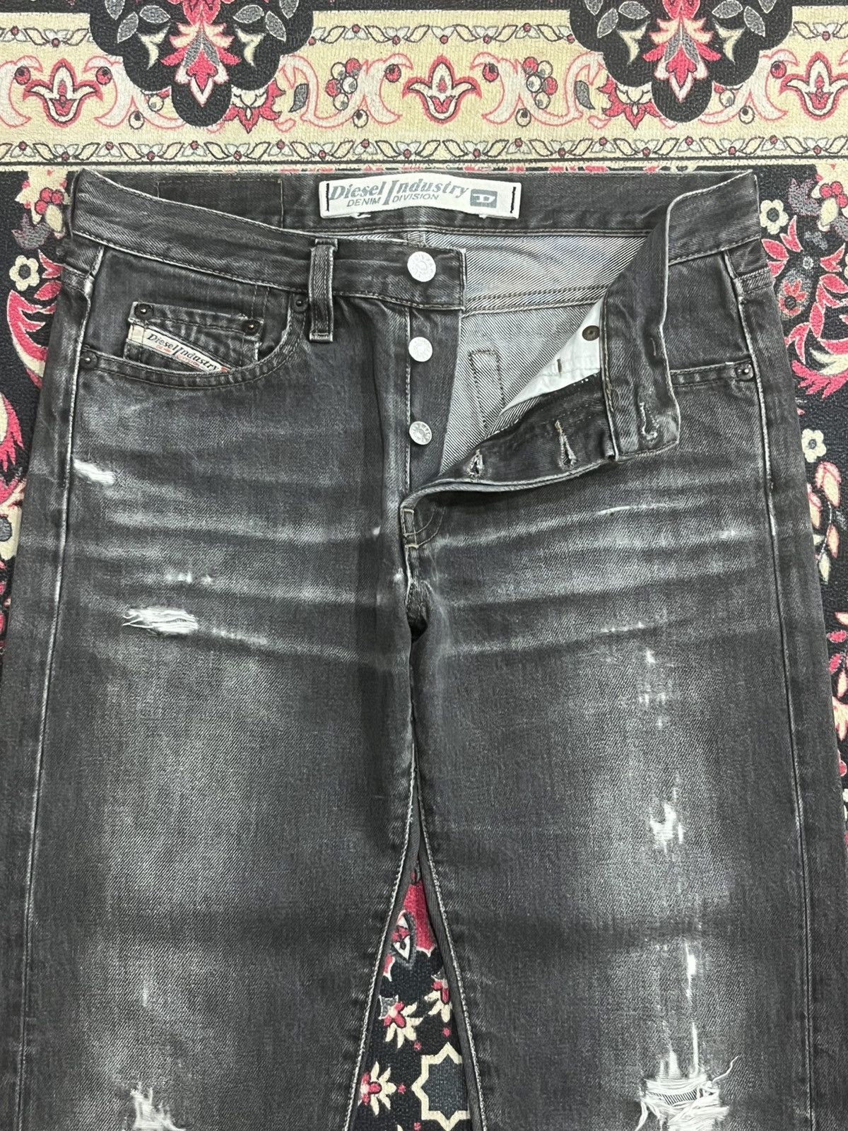 Diesel Vintage Diesel Industry Buttonfly Distressed Whisker Jeans Size 26" / US 2 / IT 38 - 5 Thumbnail