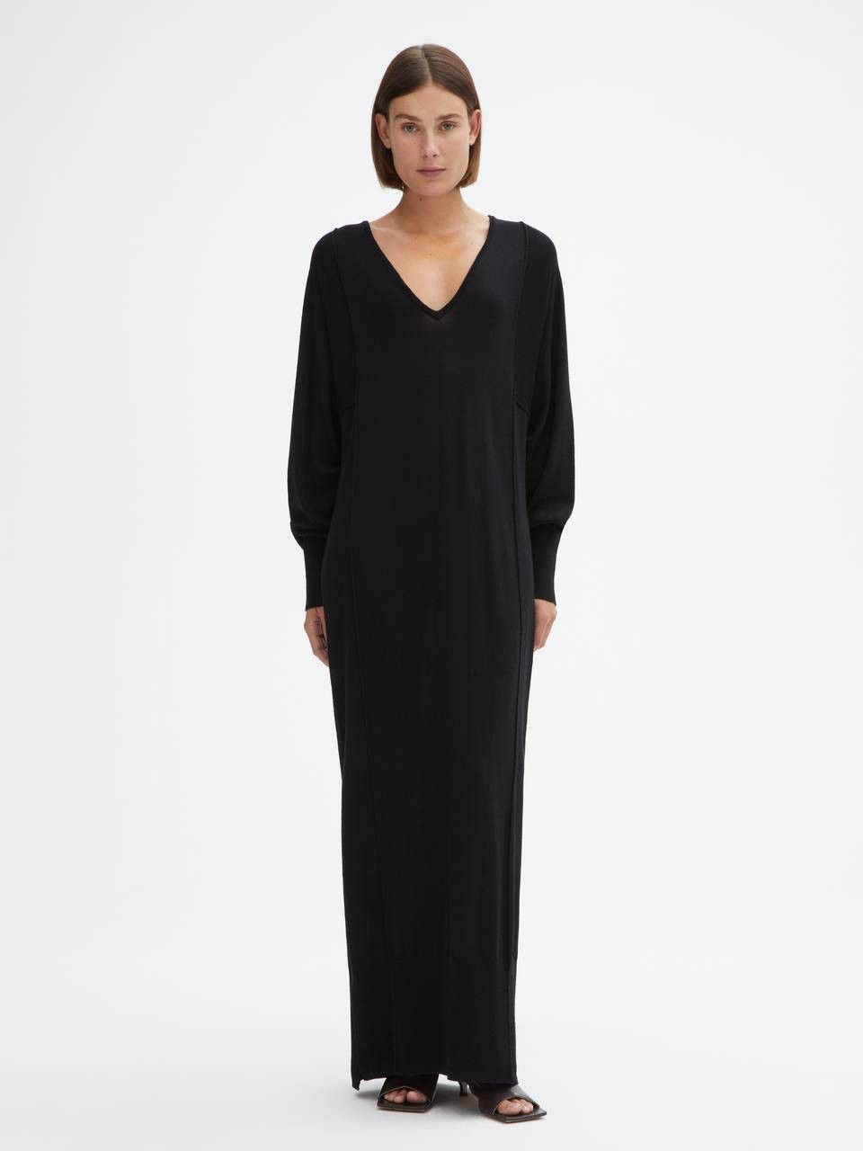 Dagmar Dagmar Merino v-neck dress Dress Size M / US 6-8 / IT 42-44 - 1 Thumbnail