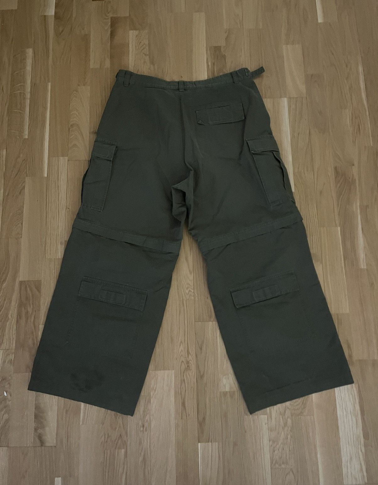 Balenciaga Balenciaga Convertible Cargo A/W2020 Size US 34 / EU 50 - 2 Thumbnail