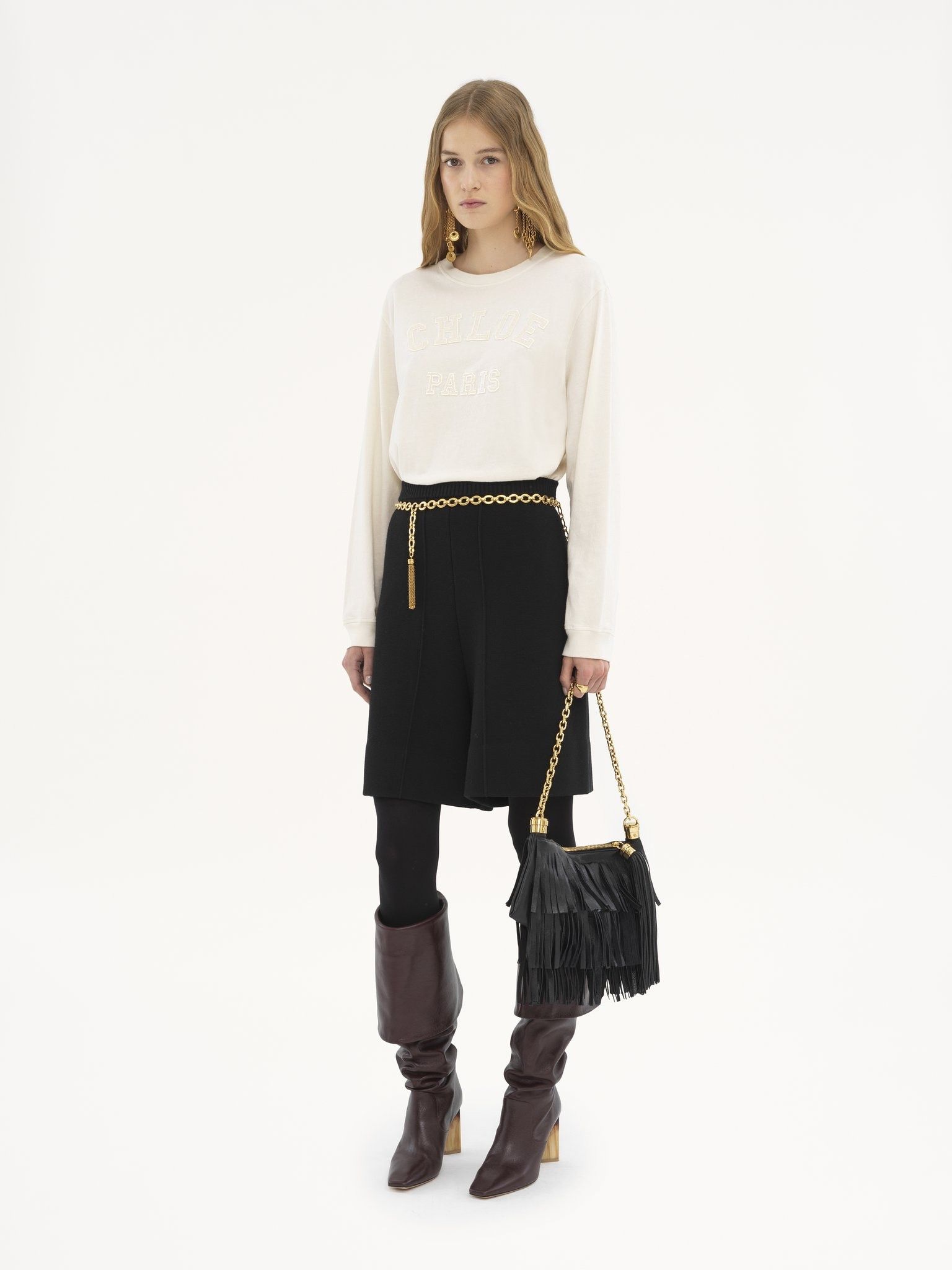 Chloe o1loc1c11125 Oversized Long-sleeve Logo T-Shirt Cocunt Milk Size XS / US 0-2 / IT 36-38 - 2 Thumbnail