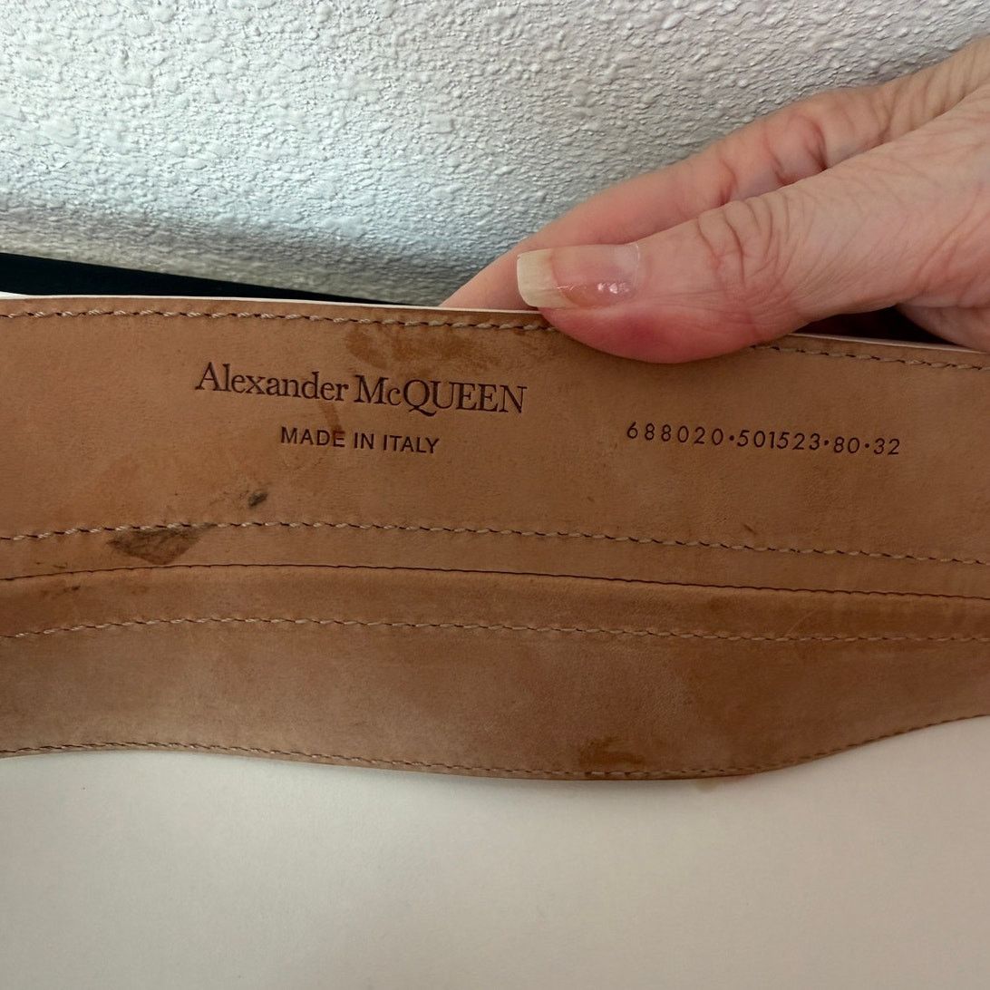 Alexander McQueen Ivory Calf Leather Wide Hook Waist Belt display picture 1