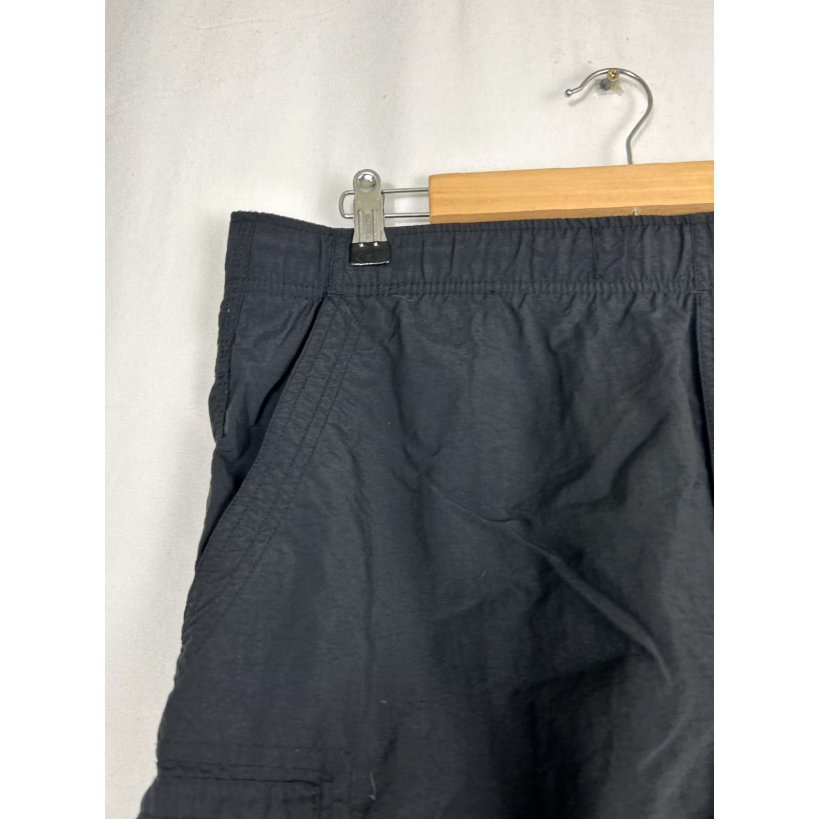 Vintage Columbia Mens Cargo Shorts Black 38x8 Nylon Blend Missing Drawstring Hiking Outdoor Mens Regular Cargo Short Black 38 Navy? Size US 38 / EU 54 - 4 Thumbnail