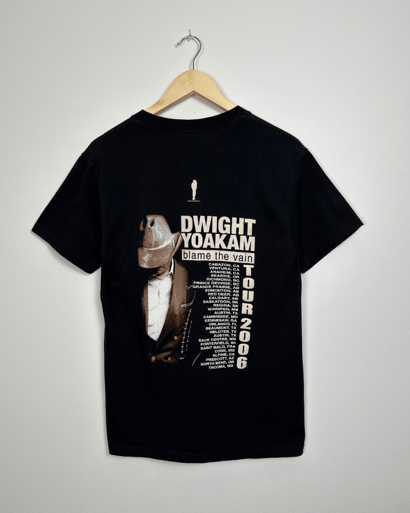 Band Tees × Vintage Vintage 2006 Dwight Yoakam Blame The Vain Tour T-Shirt Small Size US S / EU 44-46 / 1 - 4 Thumbnail