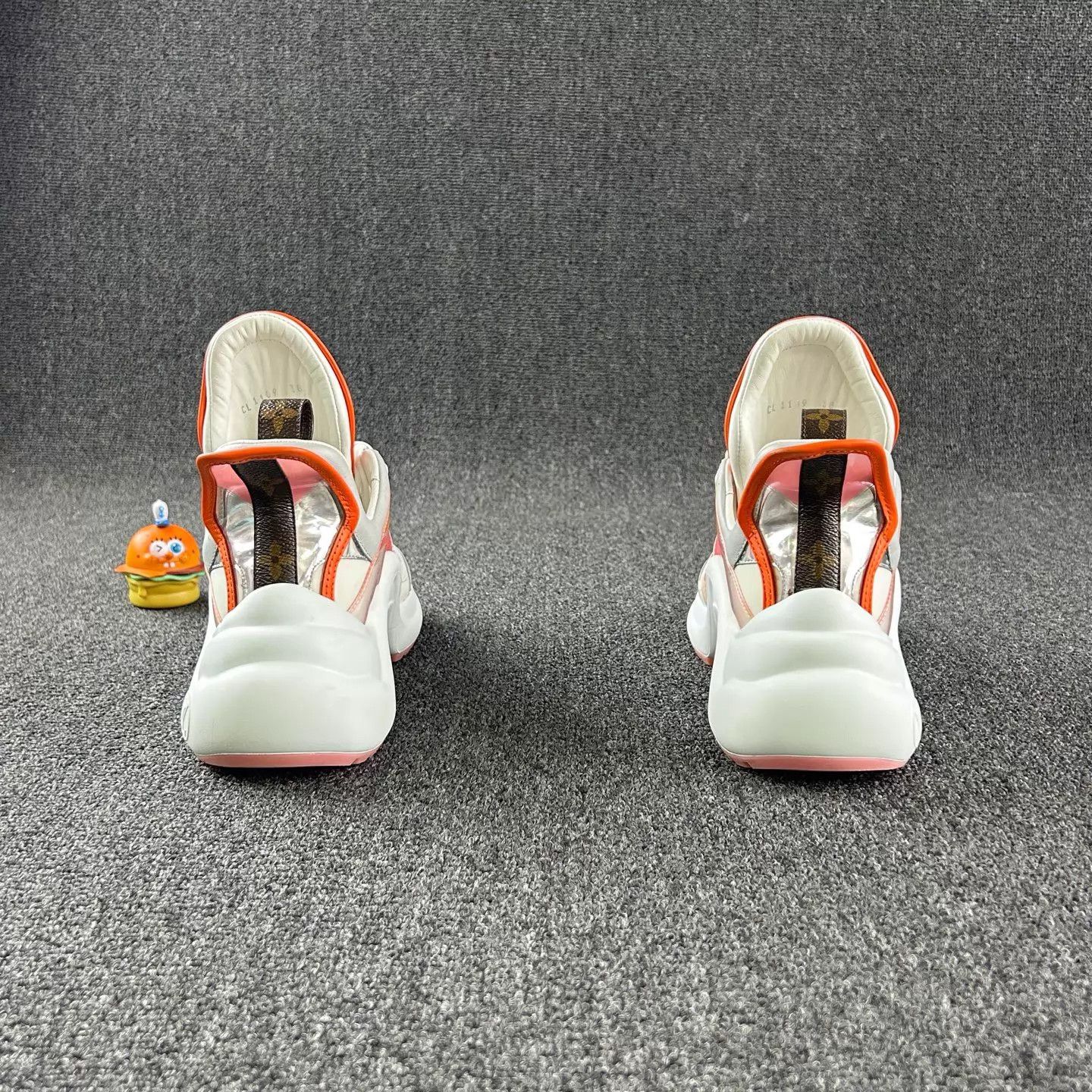 Louis Vuitton Louis Vuitton Jelly Orange Dad Sneakers 38 Size US 7.5 / IT 37.5 - 5 Thumbnail