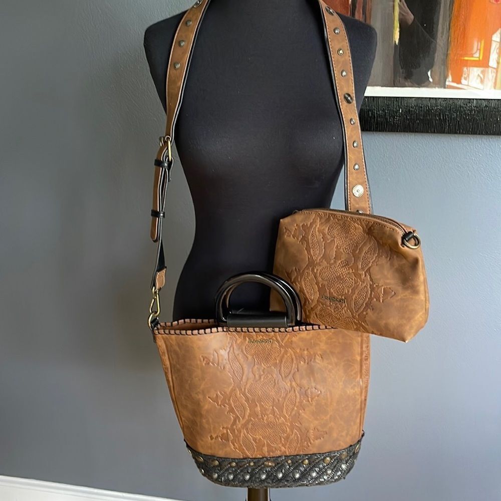 Desigual Desigual vegan embossed leather, studded shoulder bag. Matc Size ONE SIZE - 1 Thumbnail