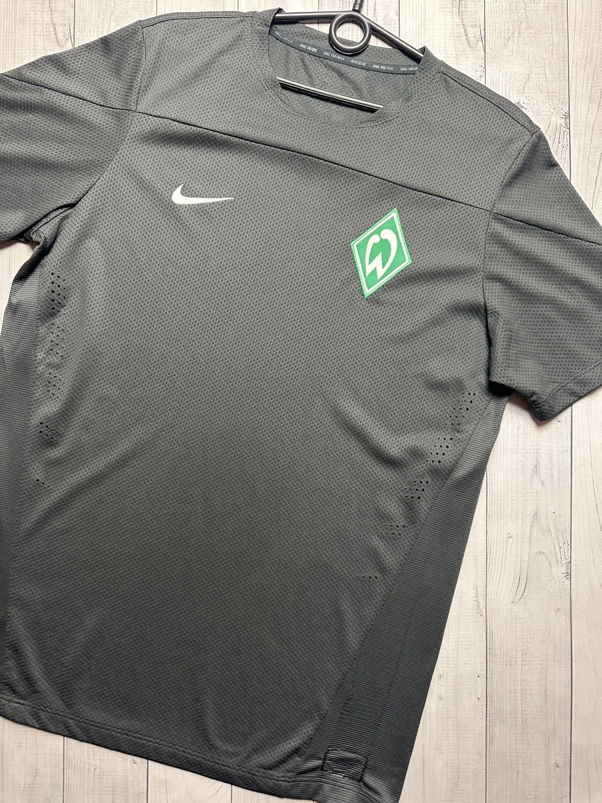 Nike × Vintage Vintage Nike Bremen Werder soccer jersey size L logo Size US L / EU 52-54 / 3 - 4 Thumbnail
