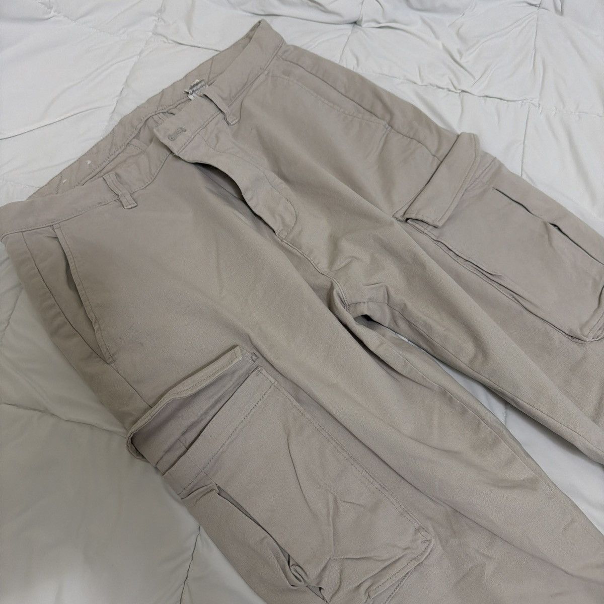 Zara Zara Pants Men’s Cargo Pants beige Size 32 Size US 32 / EU 48 - 2 Thumbnail