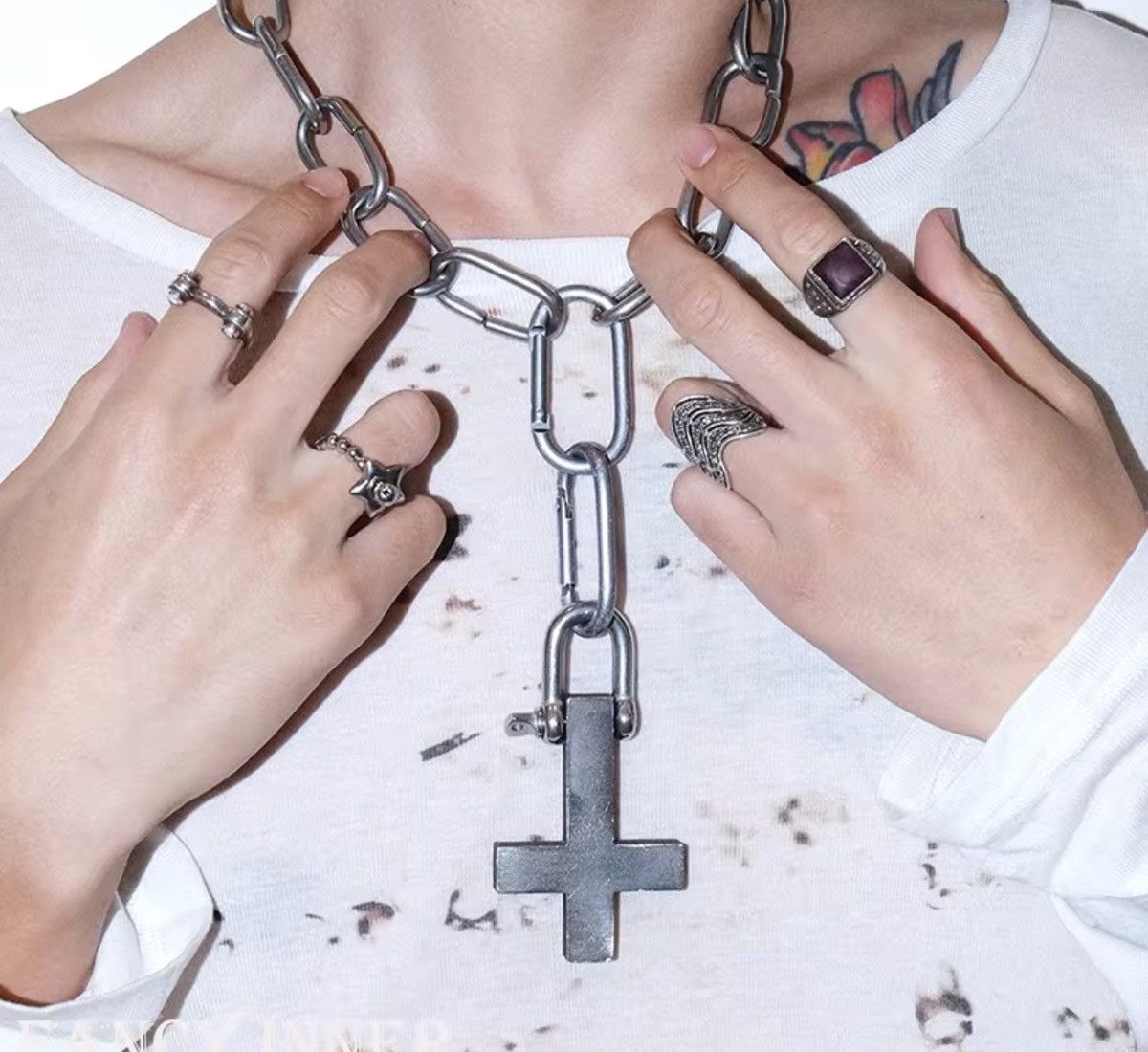 Japanese Brand Punk Necklace Cross Pendant Necklace Size ONE SIZE - 5 Thumbnail
