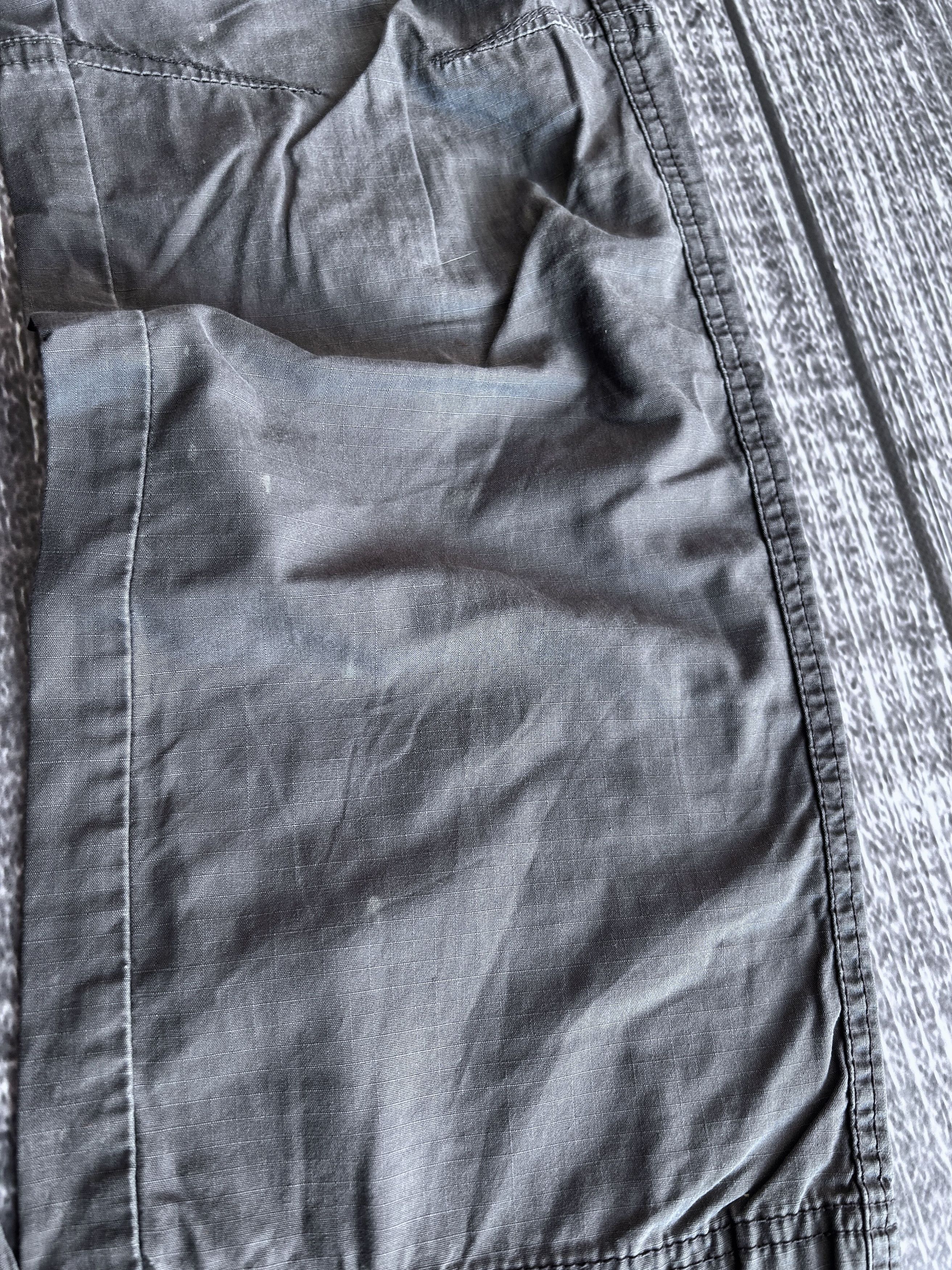 Vintage Wide Leg Utility Cargo Pants Zip Pocket Distressed Style Size US 32 / EU 48 - 10 Thumbnail