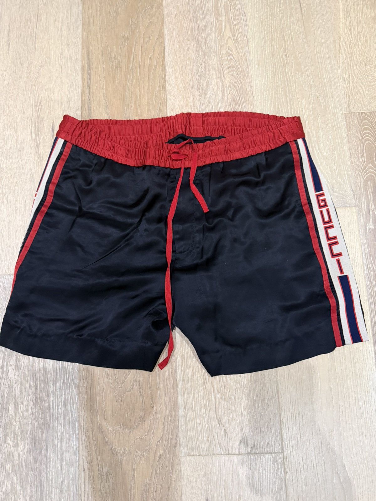 Gucci Gucci Logo Tape Acetate Shorts Size US 35 - 1 Thumbnail