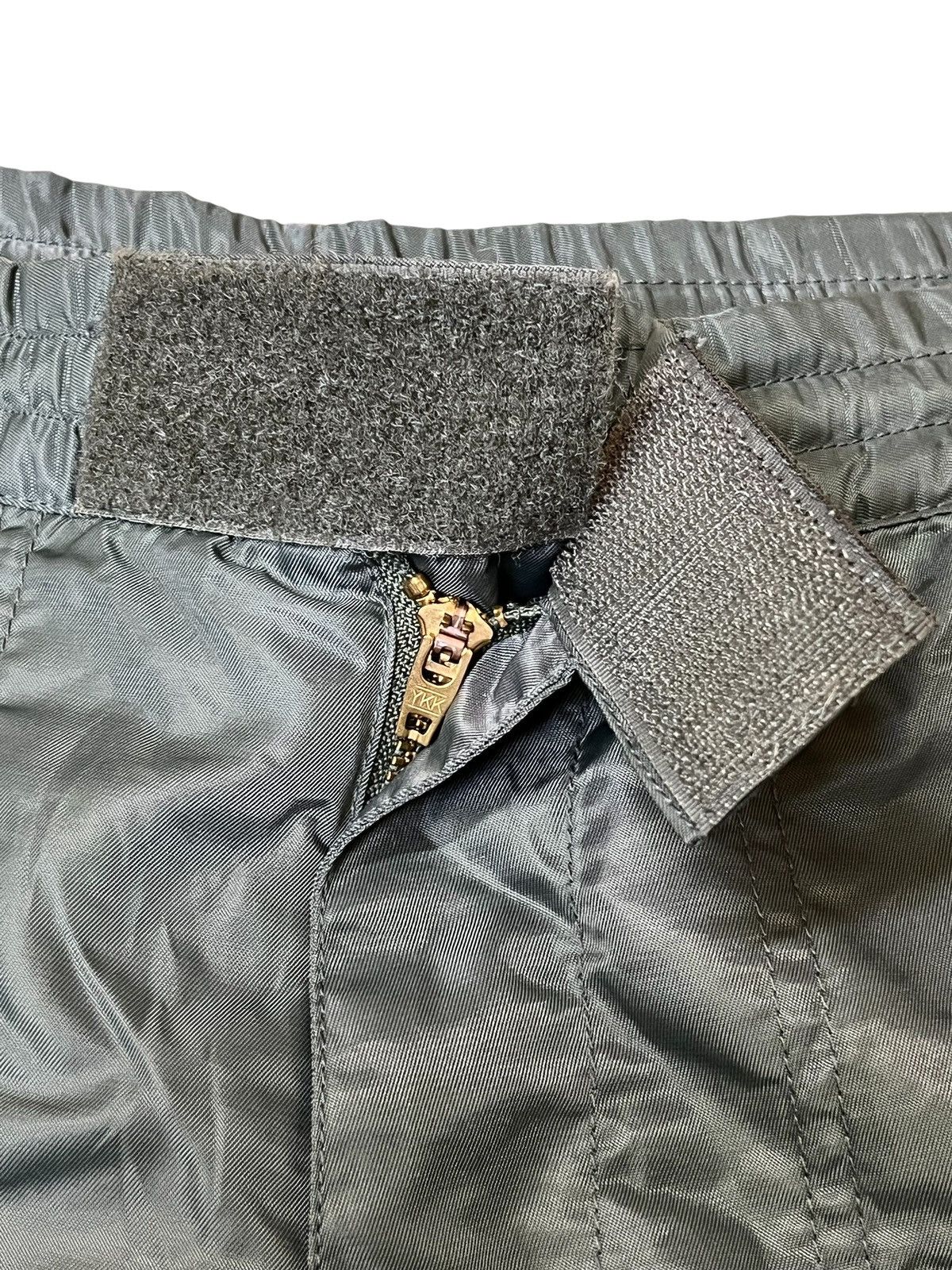 Japanese Brand Nice🔥Vintage 90s UNIQLO cargo & parachute bomber pants Size US 36 / EU 52 - 11 Thumbnail
