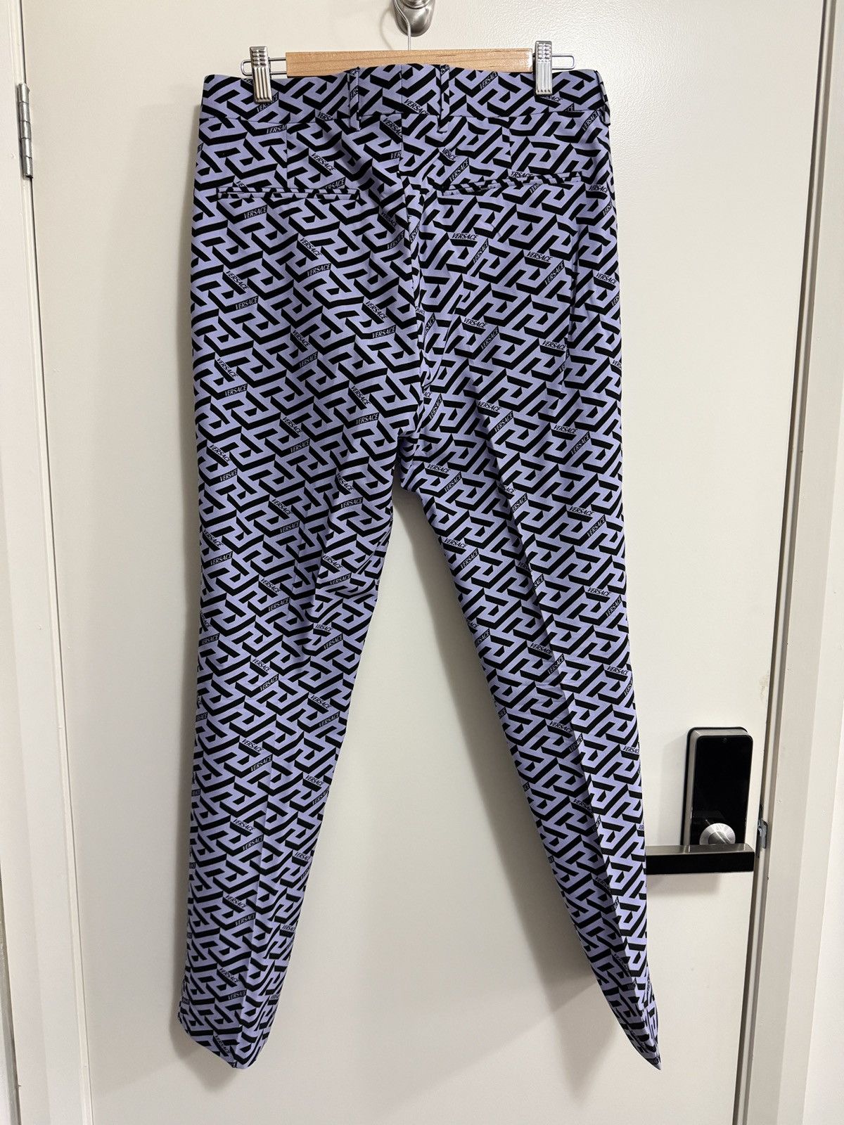 Versace Monogram Greca Jacquard Wool Suit – Blazer 50 + Pants 48 Size 40R - 17 Thumbnail