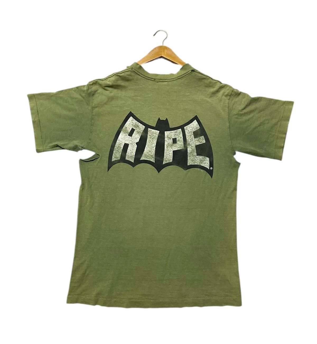 Welcome Skateboards Vintage 90s Ripe skateboard thrased tee Size US L / EU 52-54 / 3 - 1 Thumbnail