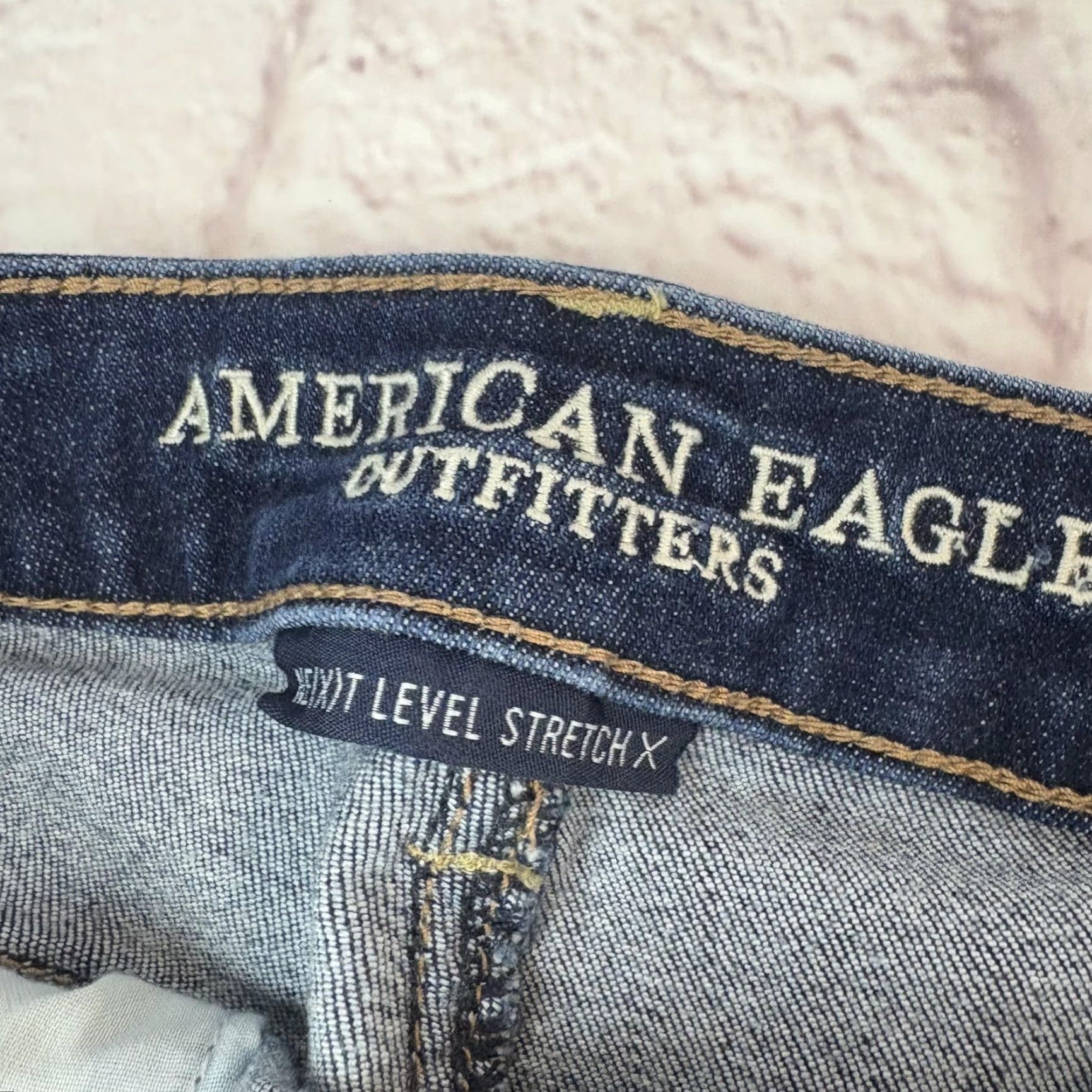 American Eagle Outfitters American Eagle Outfitters Shorts Womens 6 Blue Denim Cutoff Raw Hem Stretch Size 28" / US 6 / IT 42 - 6 Thumbnail