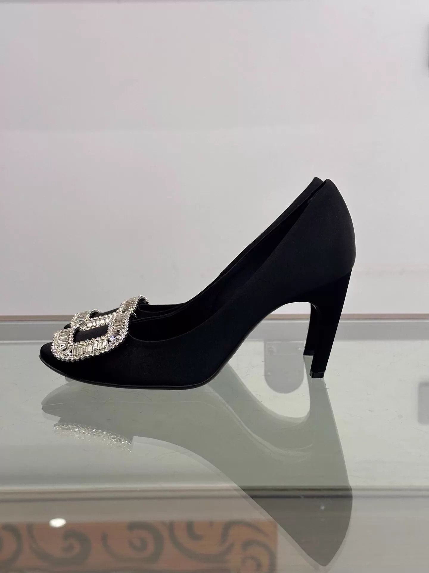 Roger Vivier RV 7cm black satin crystal square buckle heels women's 35 Size US 4.5 / IT 34.5 - 4 Thumbnail