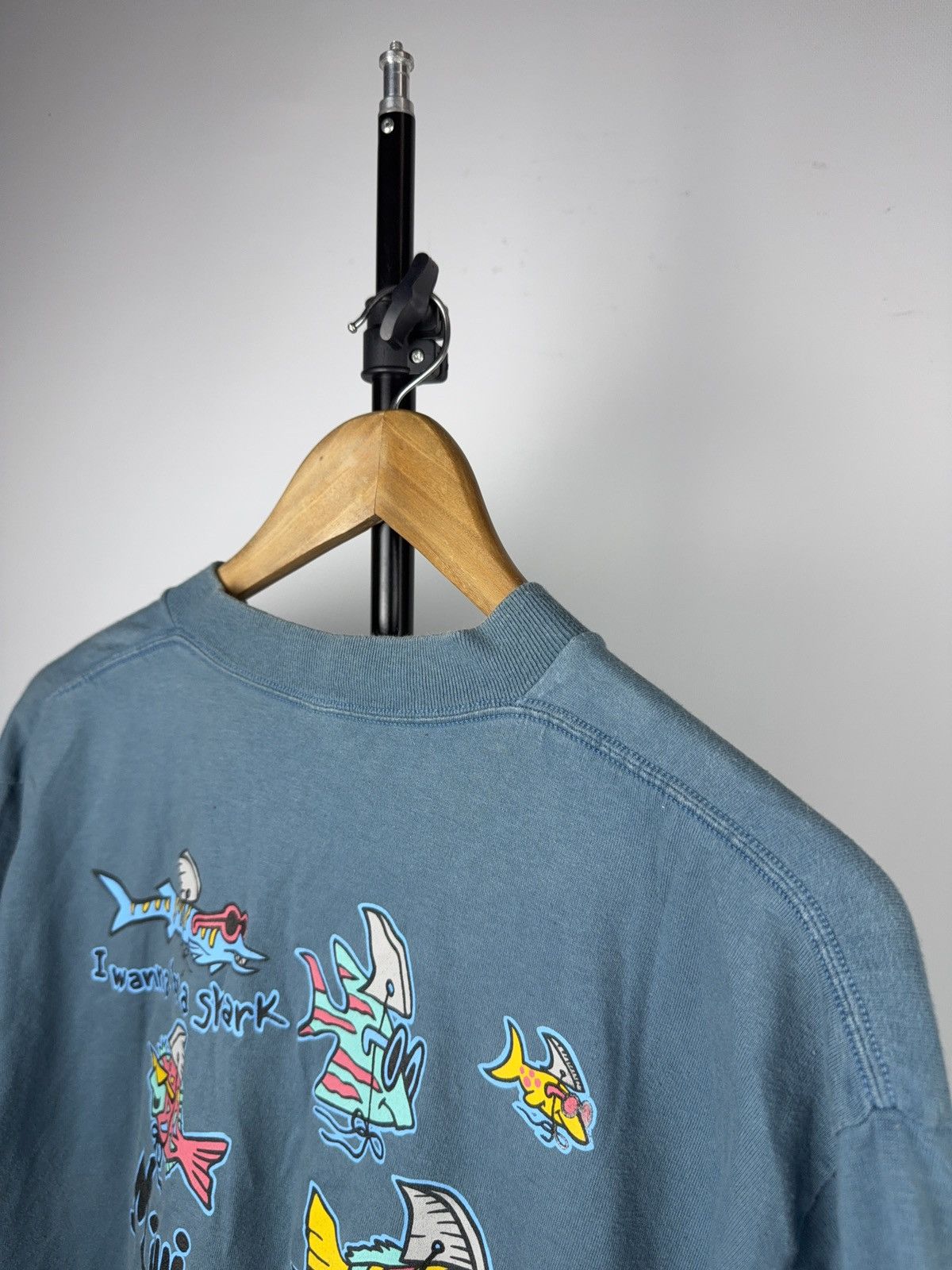 Maui and Sons 90s Retro Maui and Sons Surf Graphic T-Shirt Italy Print L Size US L / EU 52-54 / 3 - 18 Thumbnail
