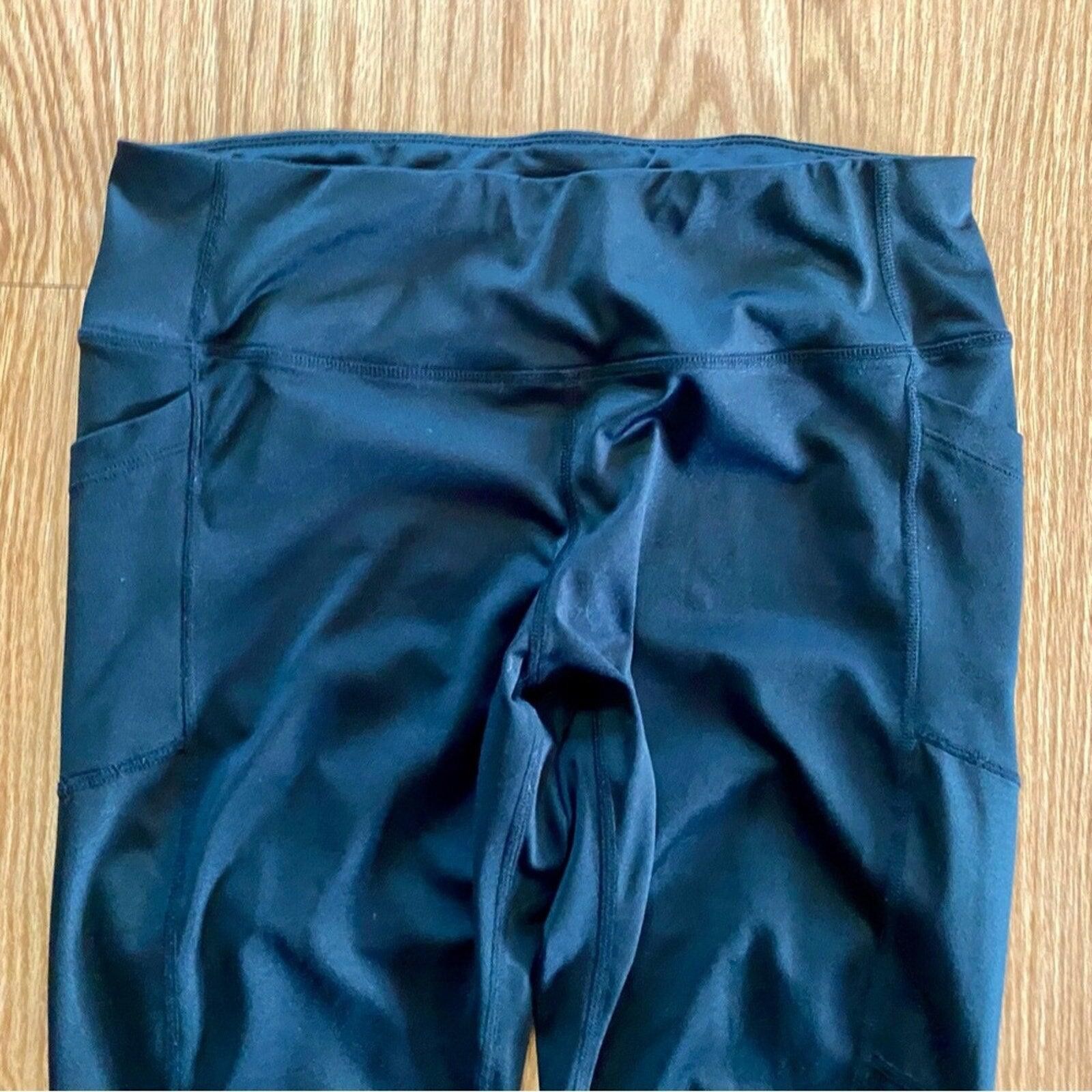 Bcbgmaxazria BCBGMaxAzria Black Capri Athletic Legging Pants Womens Large Size 36" / US 14 / IT 50 - 2 Thumbnail