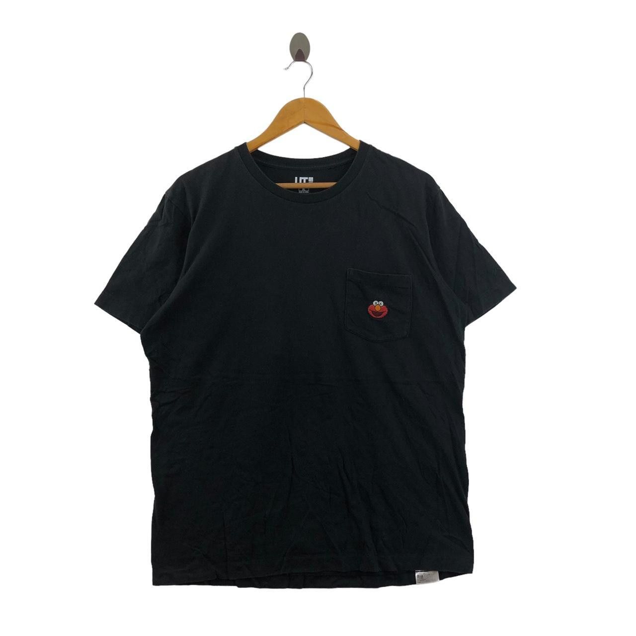 Kaws × Uniqlo KAWS x UNIQLO Sesame Street Elmo Cartoon Pocket Tee Shirt Size US XL / EU 56 / 4 - 1 Thumbnail