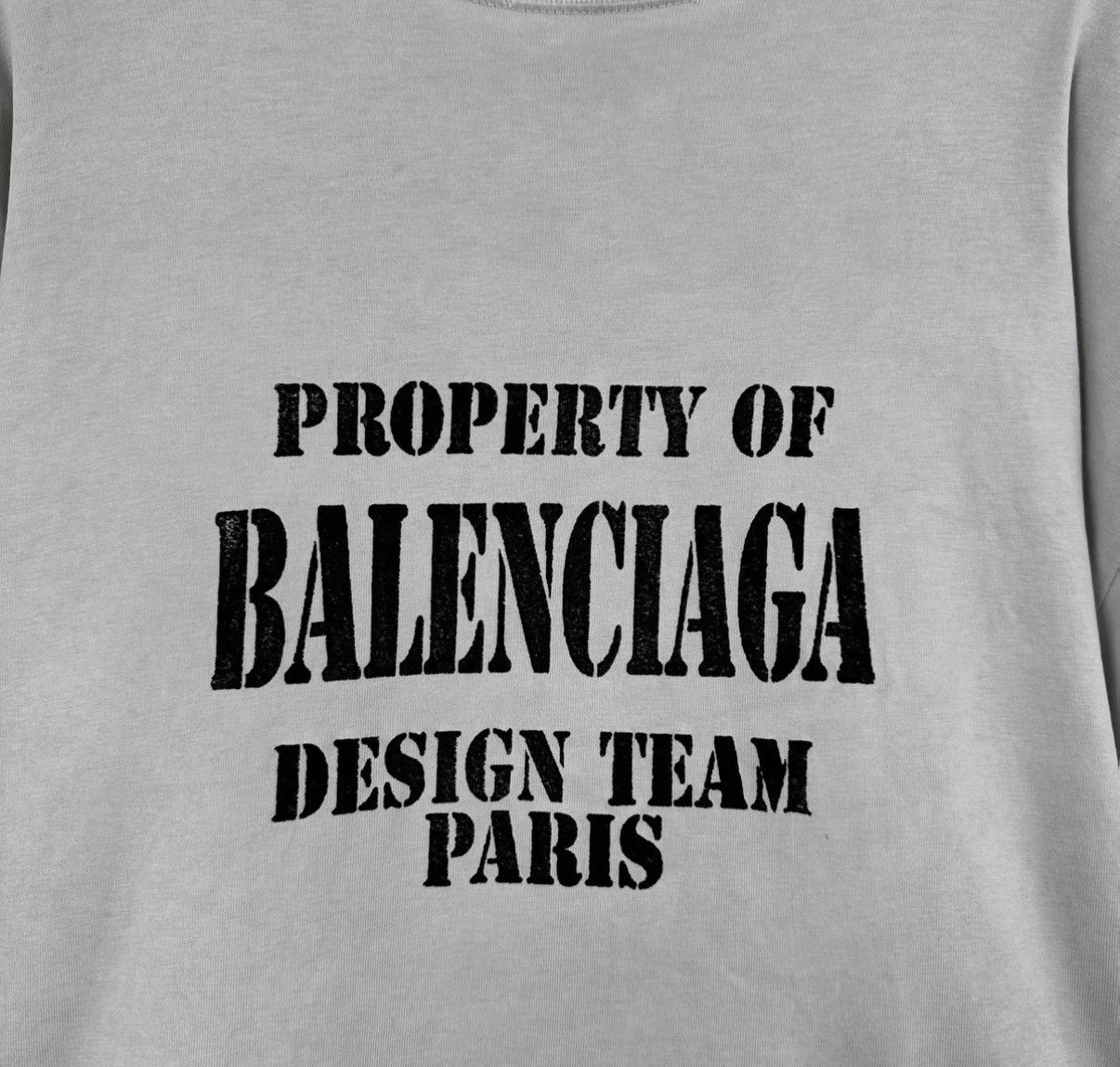 Balenciaga Balenciaga / Men's Grey Logo Print Short Sleeve K12 Size US XL / EU 56 / 4 - 4 Thumbnail