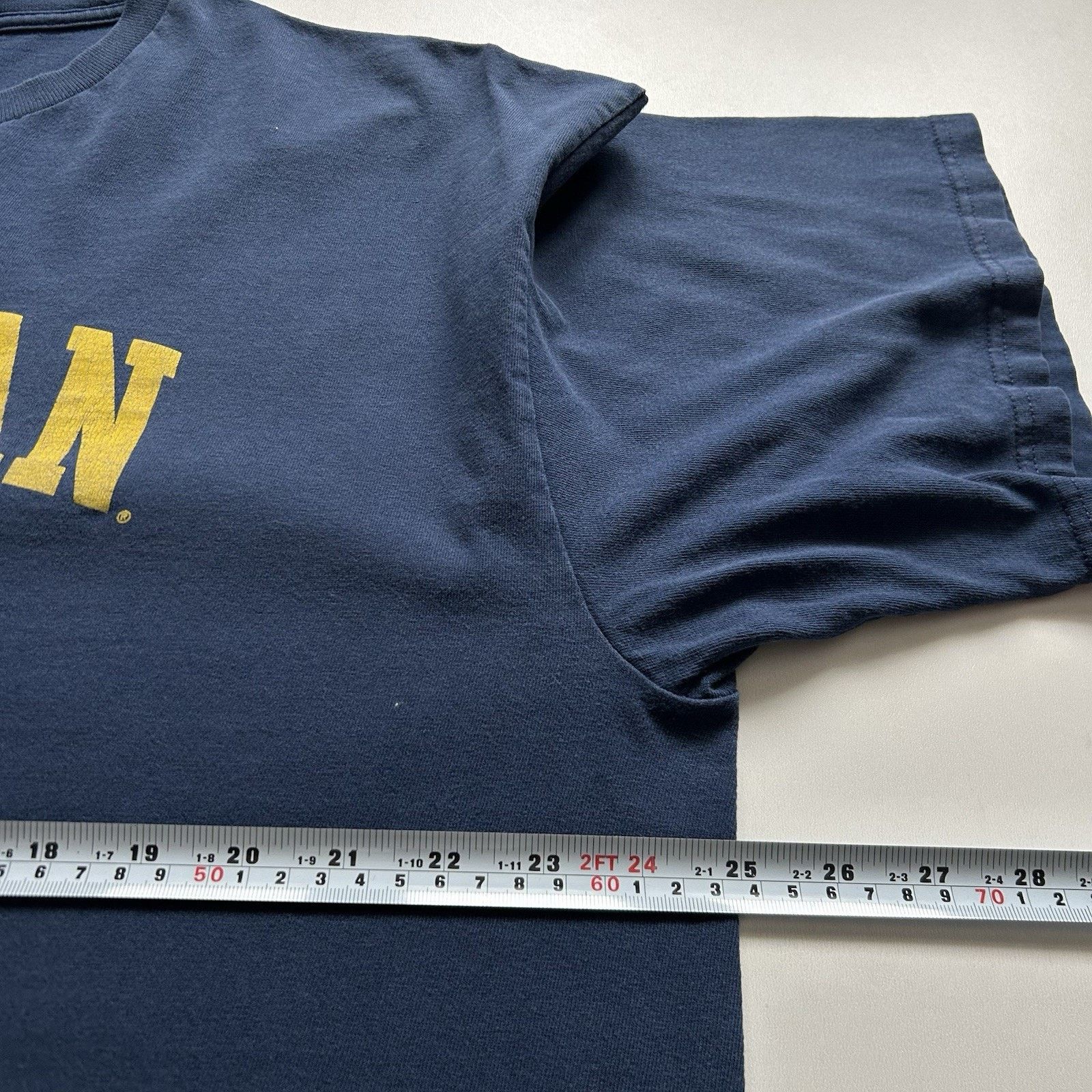 NCAA Vintage Nike Team Michigan T Shirt XL 90s NCAA Center Swoosh Size US XL / EU 56 / 4 - 8 Thumbnail