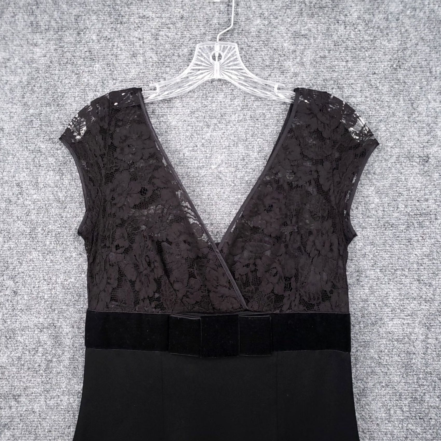 Banana Republic Banana Republic Dress Womens Tall 4 Black Lace Cocktail Zip Back Lined Surplice Short Sleeve Size S / US 4 / IT 40 - 3 Thumbnail