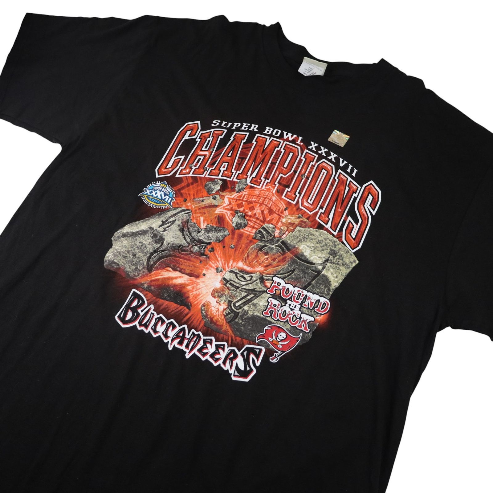 NFL × Vintage Vintage Y2k NFL Buccaneers Super Bowl Champions Graphic T Size US XXL / EU 58 / 5 - 2 Thumbnail