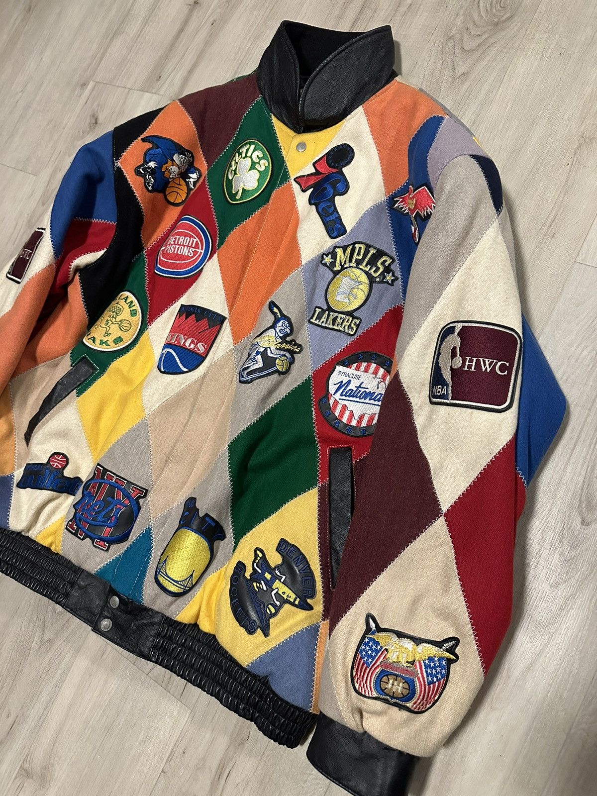 Jeff Hamilton Jeff Hamilton NBA Hardwood ClassicsTeam Patchwork Jacket 6XL Size US XXL / EU 58 / 5 - 3 Thumbnail